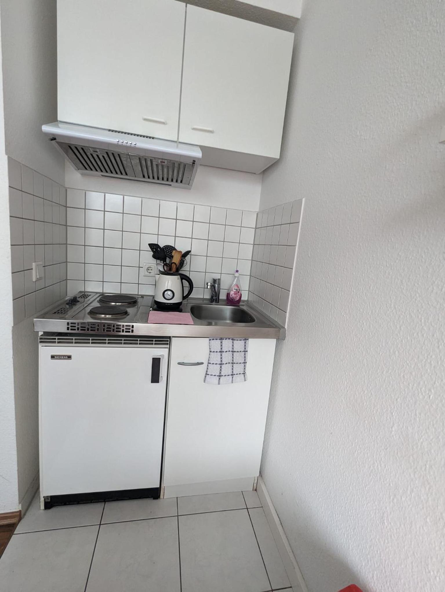 One-Bedroom Apartment - Photo 10