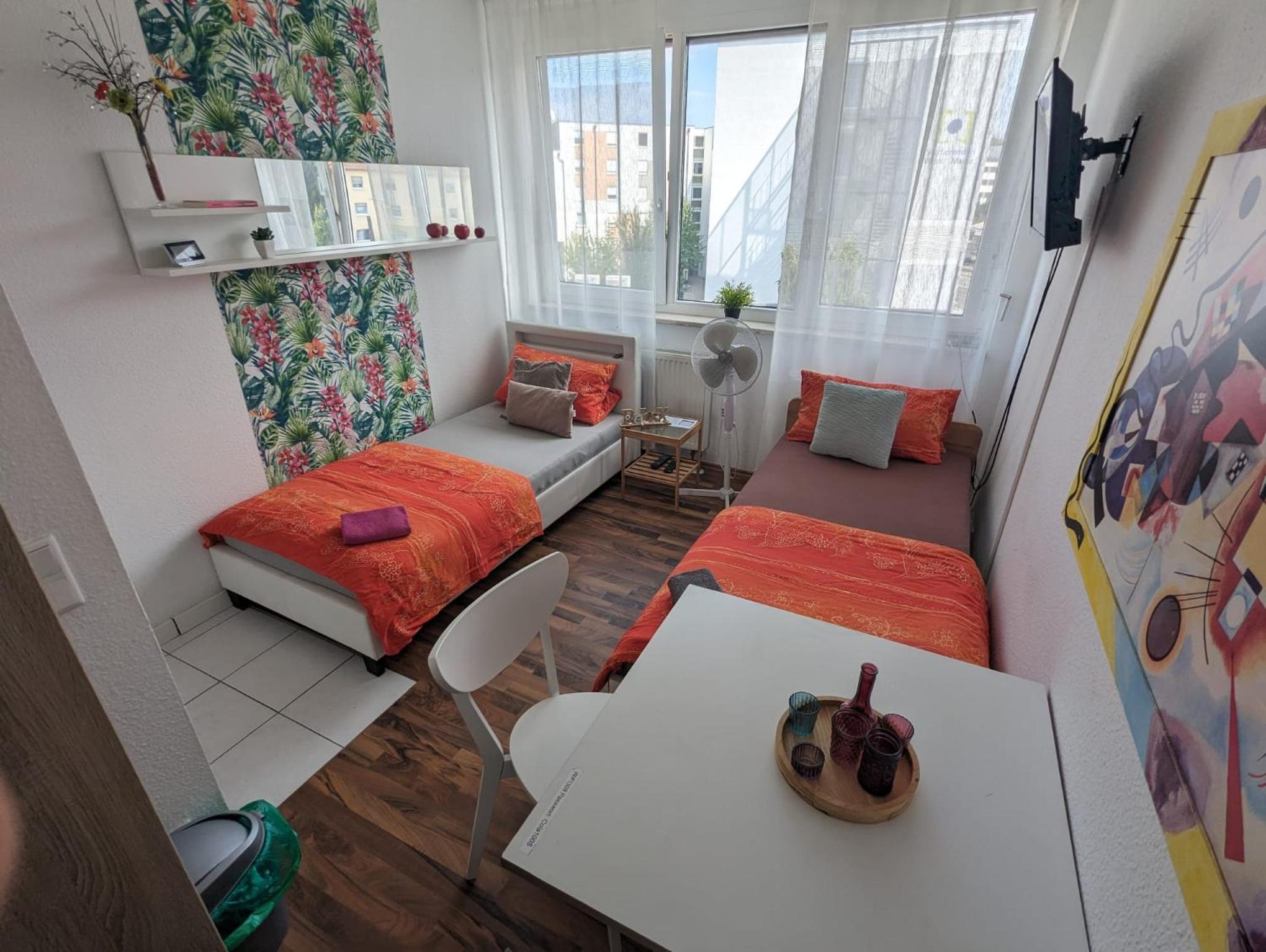 One-Bedroom Apartment - Photo 1