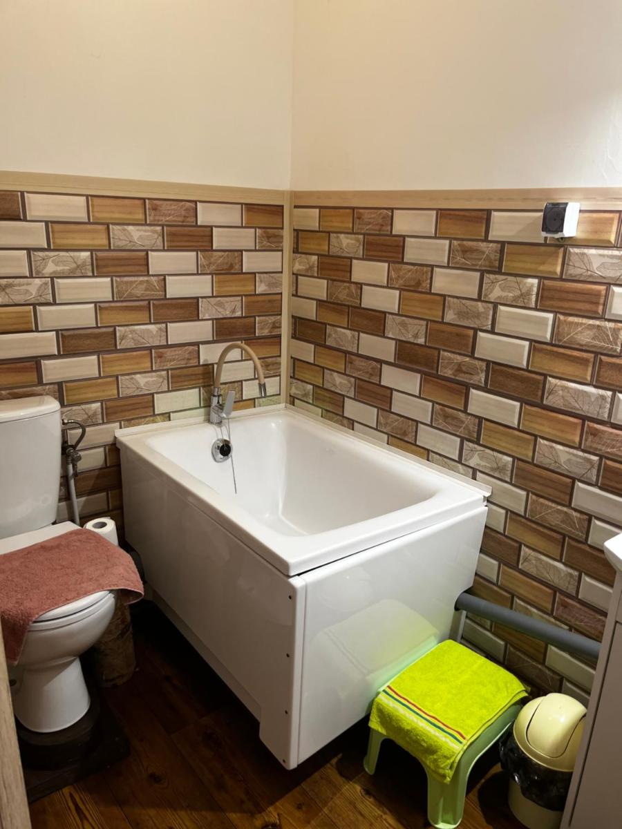 Quadruple Room with Bath photo 1