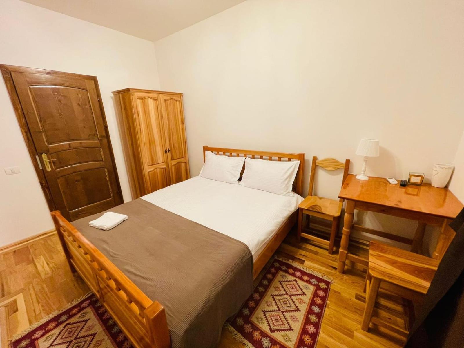 Deluxe Double Room with Shower - Photo 1