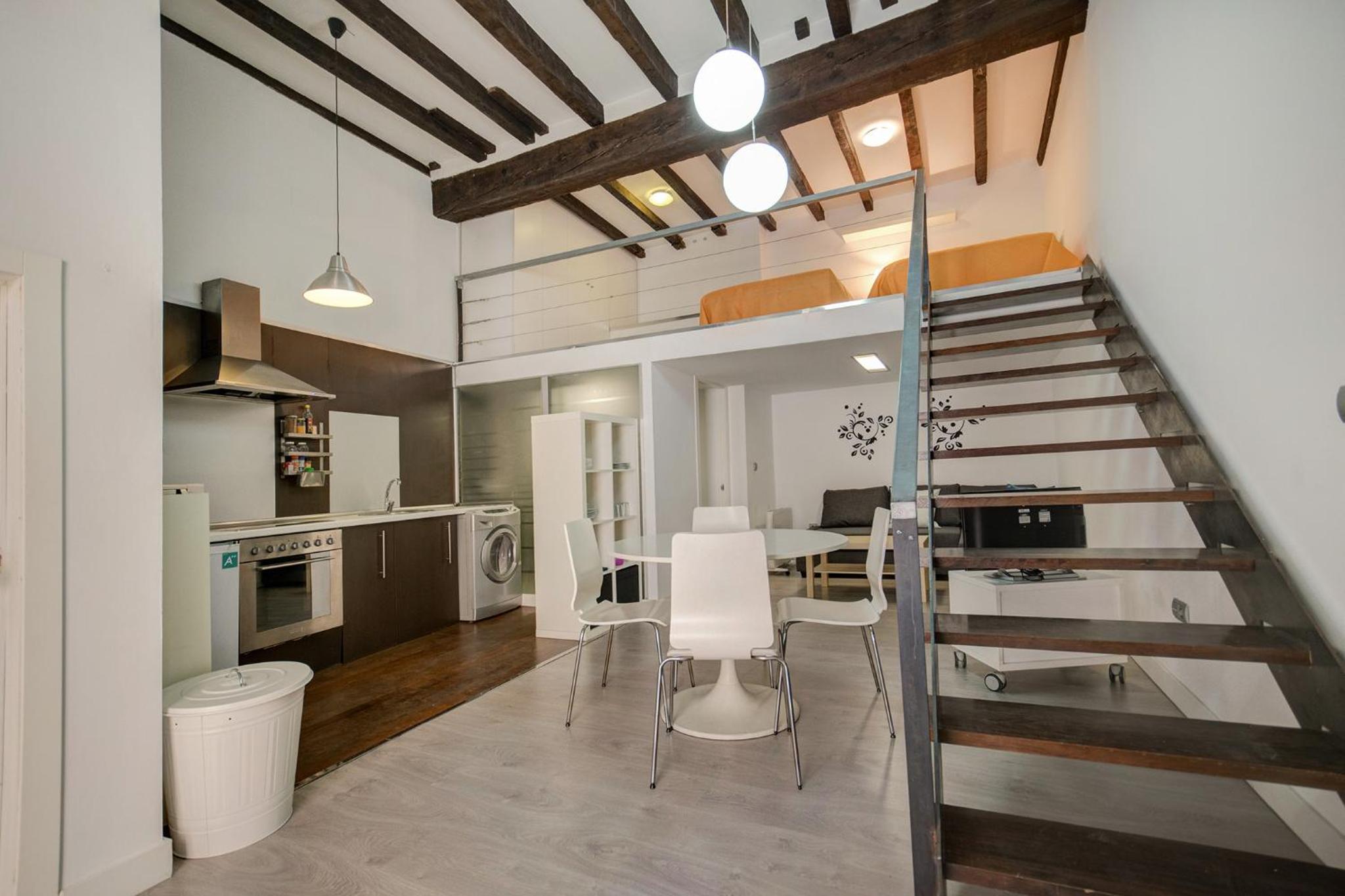 Apartamento con Balcón