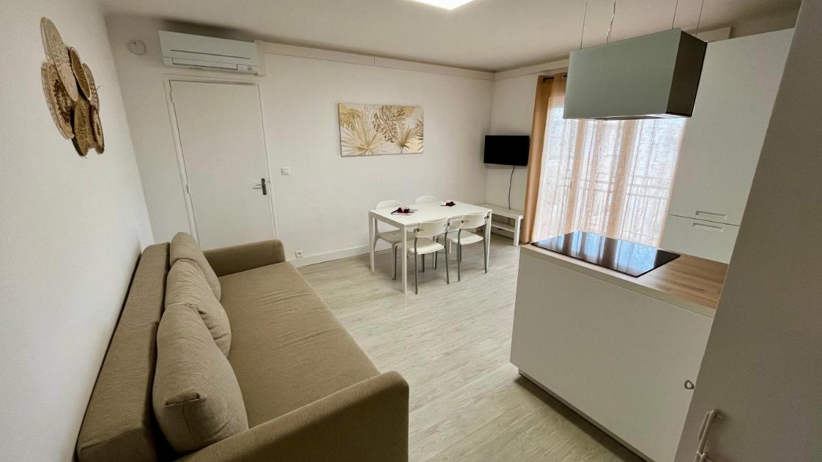 Apartment with Sea View photo 3