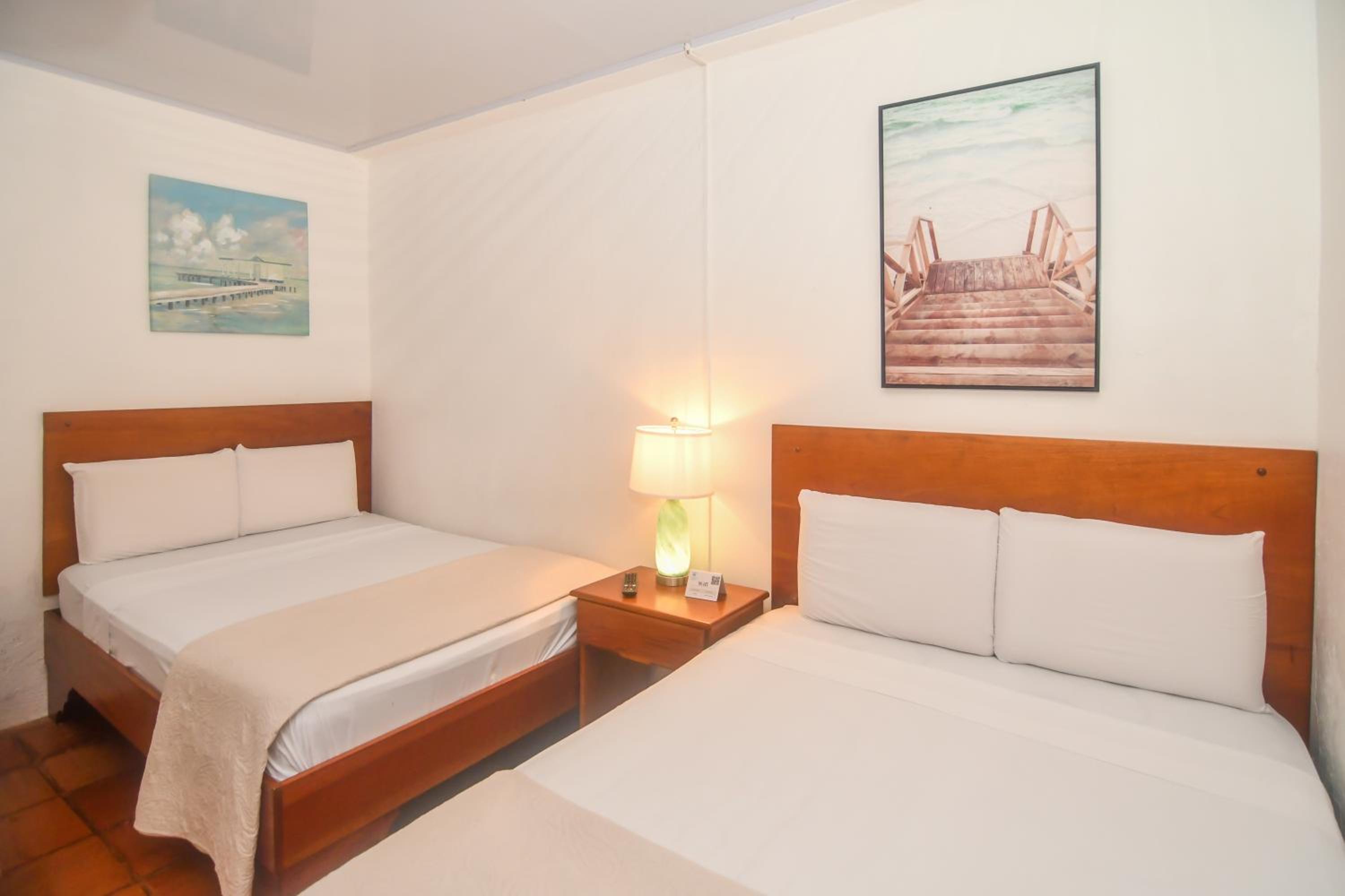 Quadruple Room with Air Conditioning photo 2