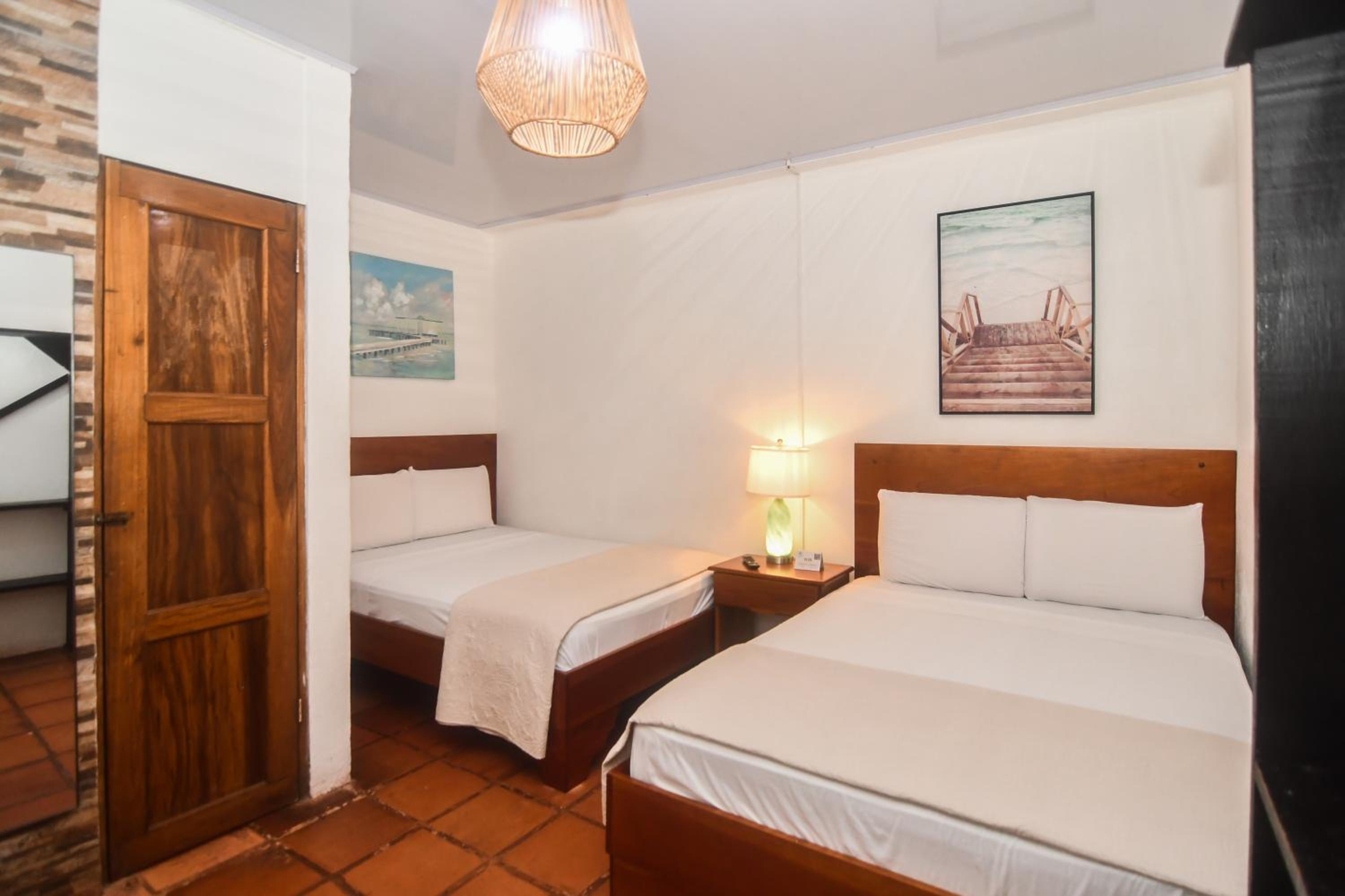 Quadruple Room with Air Conditioning photo 1