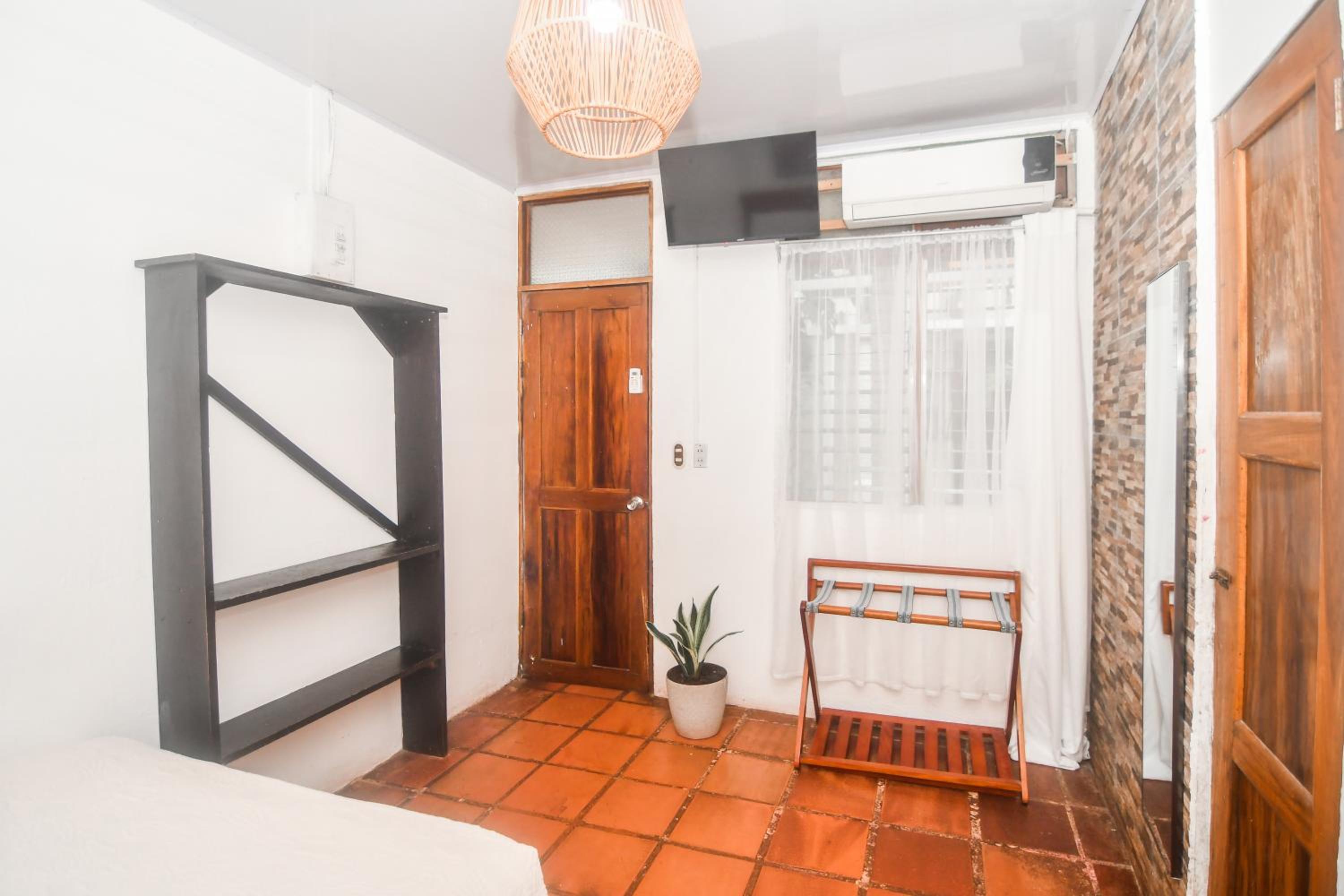 Quadruple Room with Air Conditioning photo 3