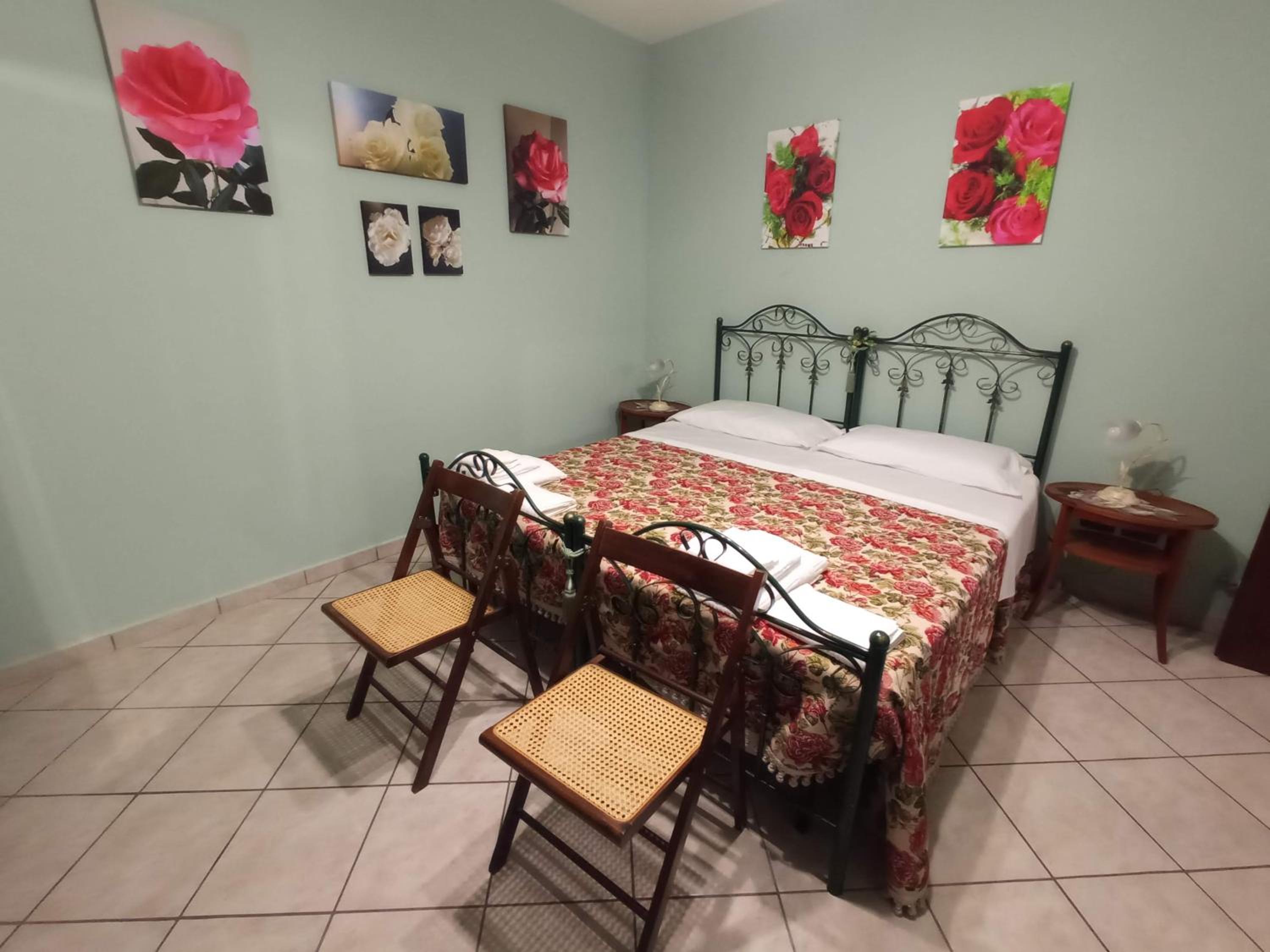 Large Double Room photo 1