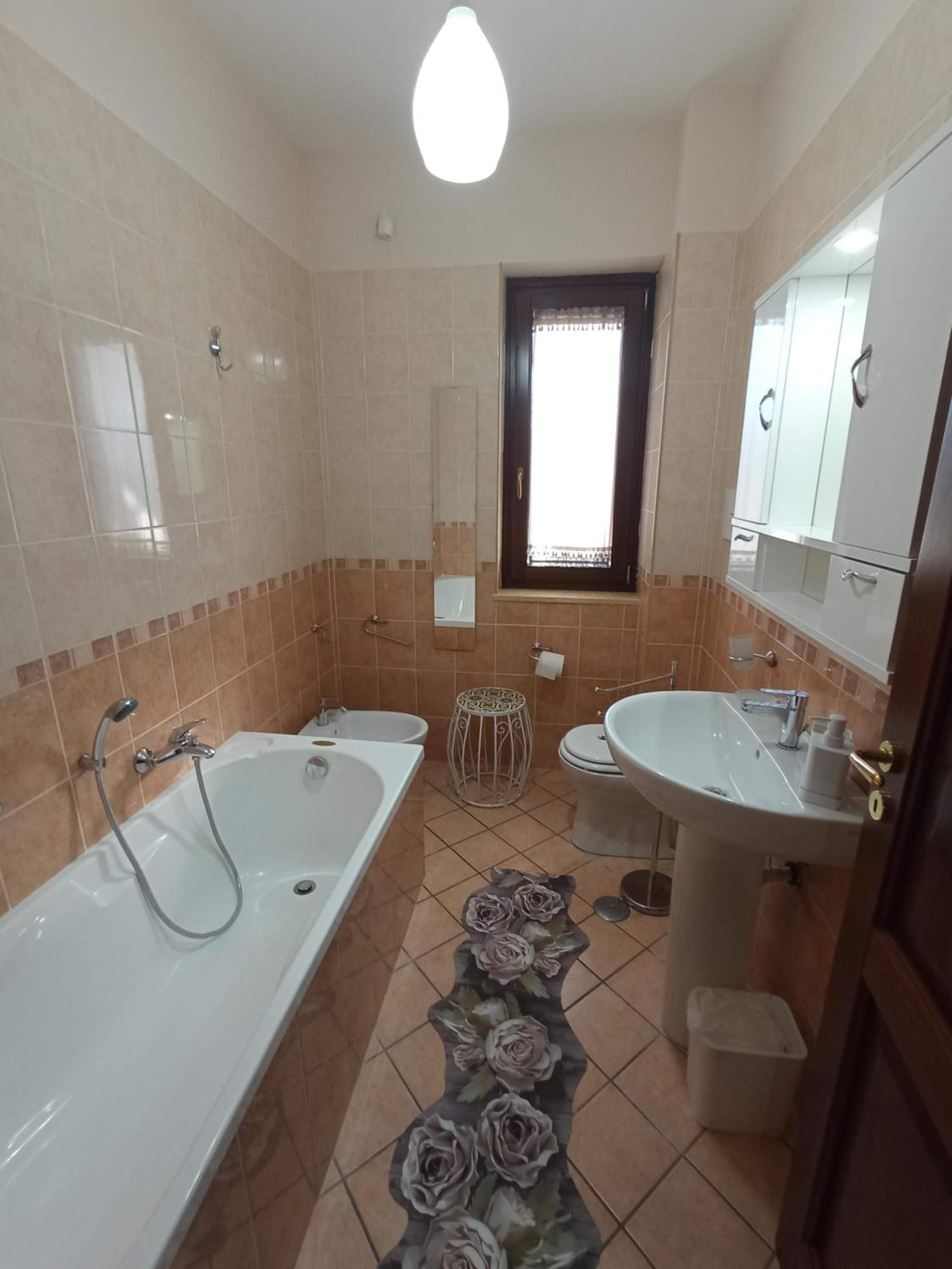 Large Double Room photo 3