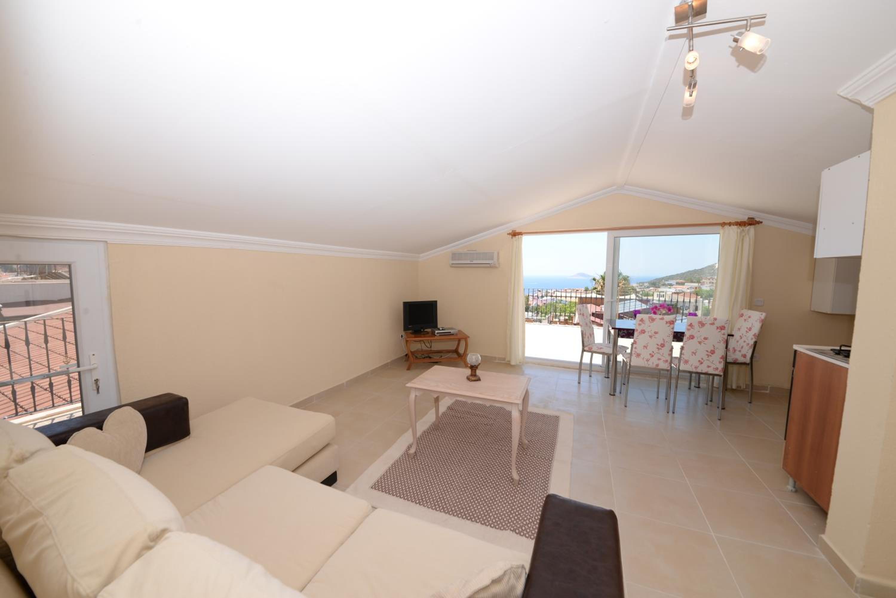 Apartment with Terrace photo 3