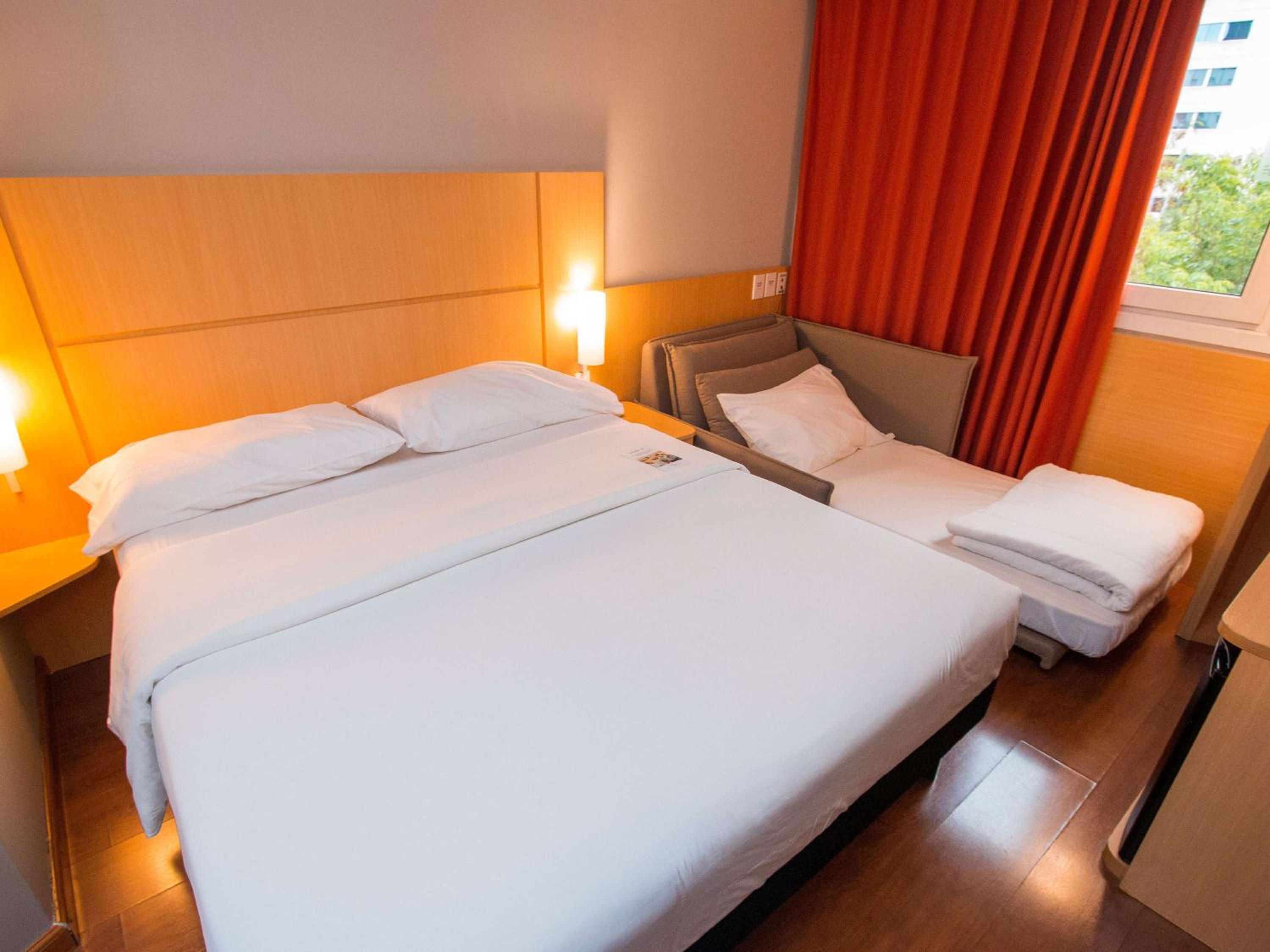 Double Room with Extra Bed photo 3