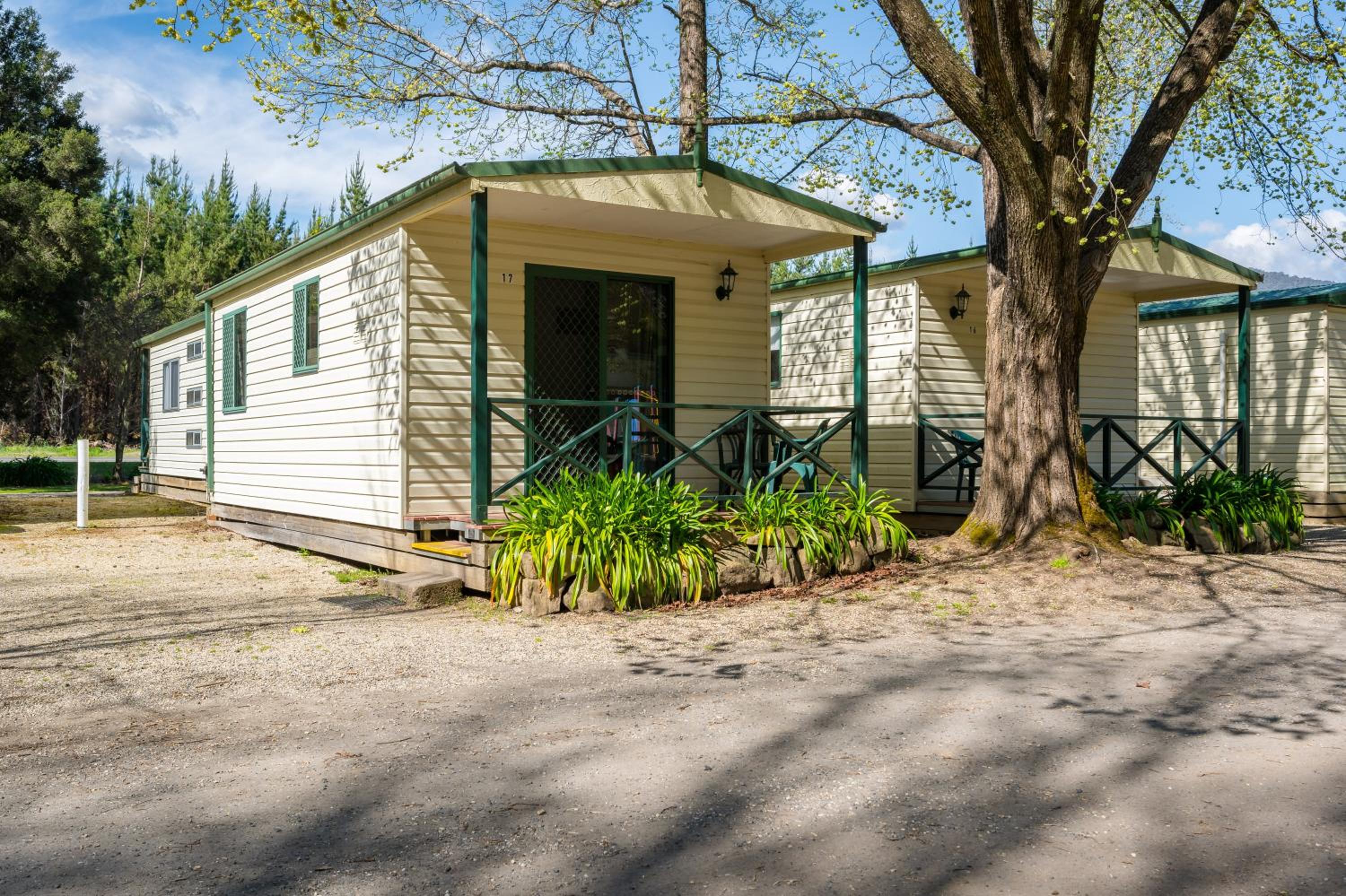 Hotham Cabin (Pet-friendly) photo 2