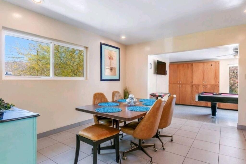 Four-Bedroom House photo 2