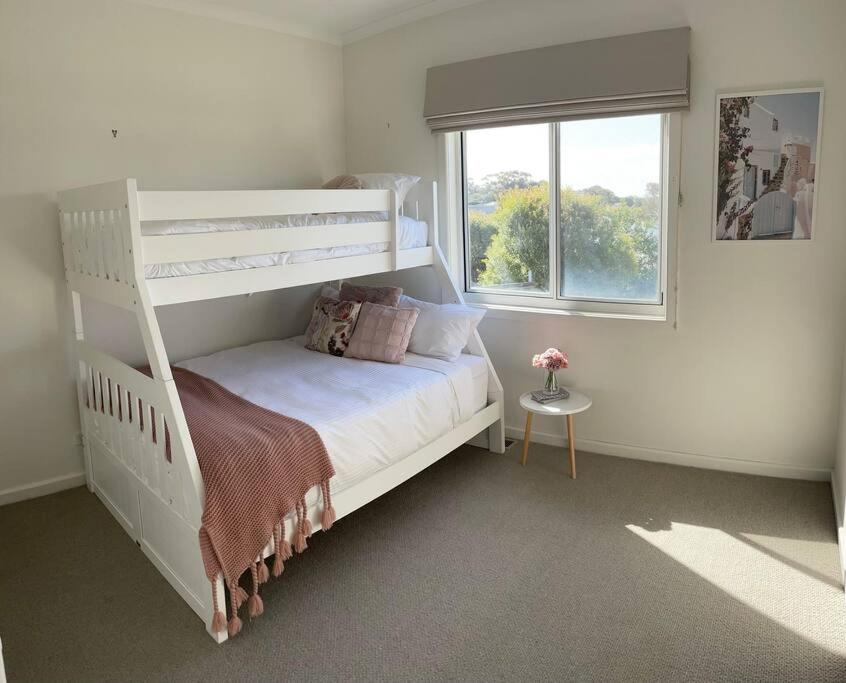Four-Bedroom House photo 1