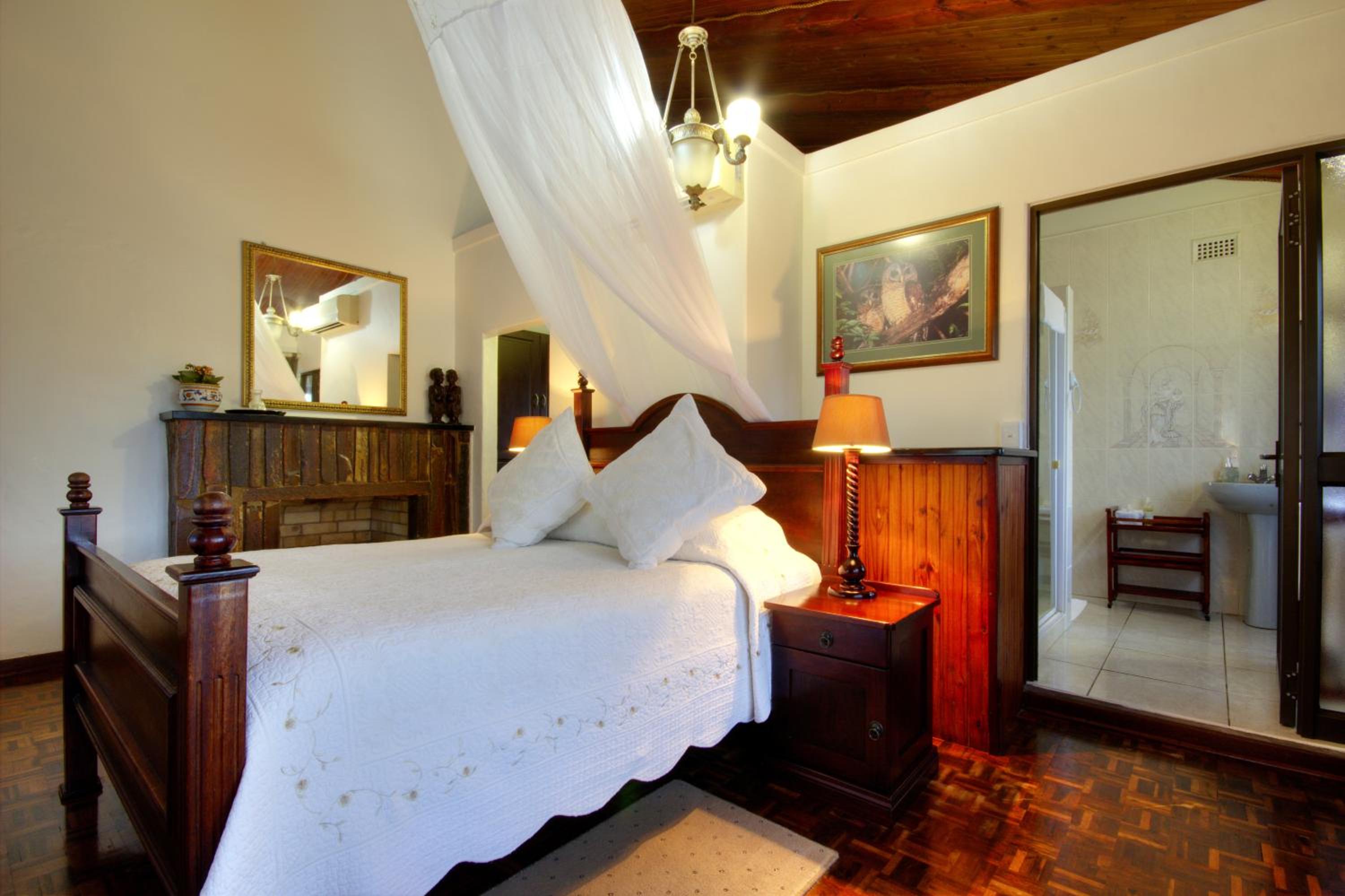 Deluxe Queen Room - Photo 5