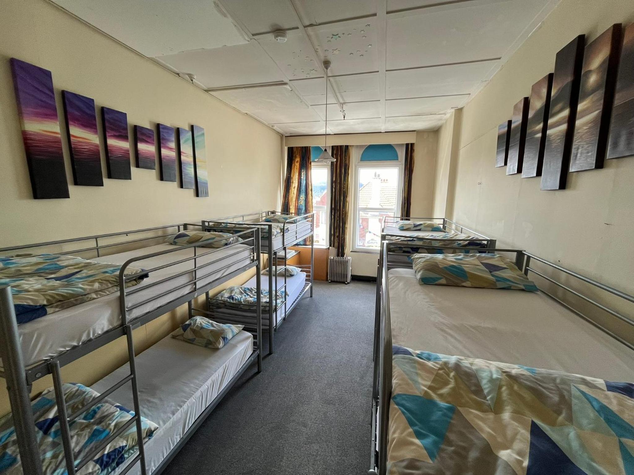 Bed in 8-Bed Mixed Dormitory Room photo 2