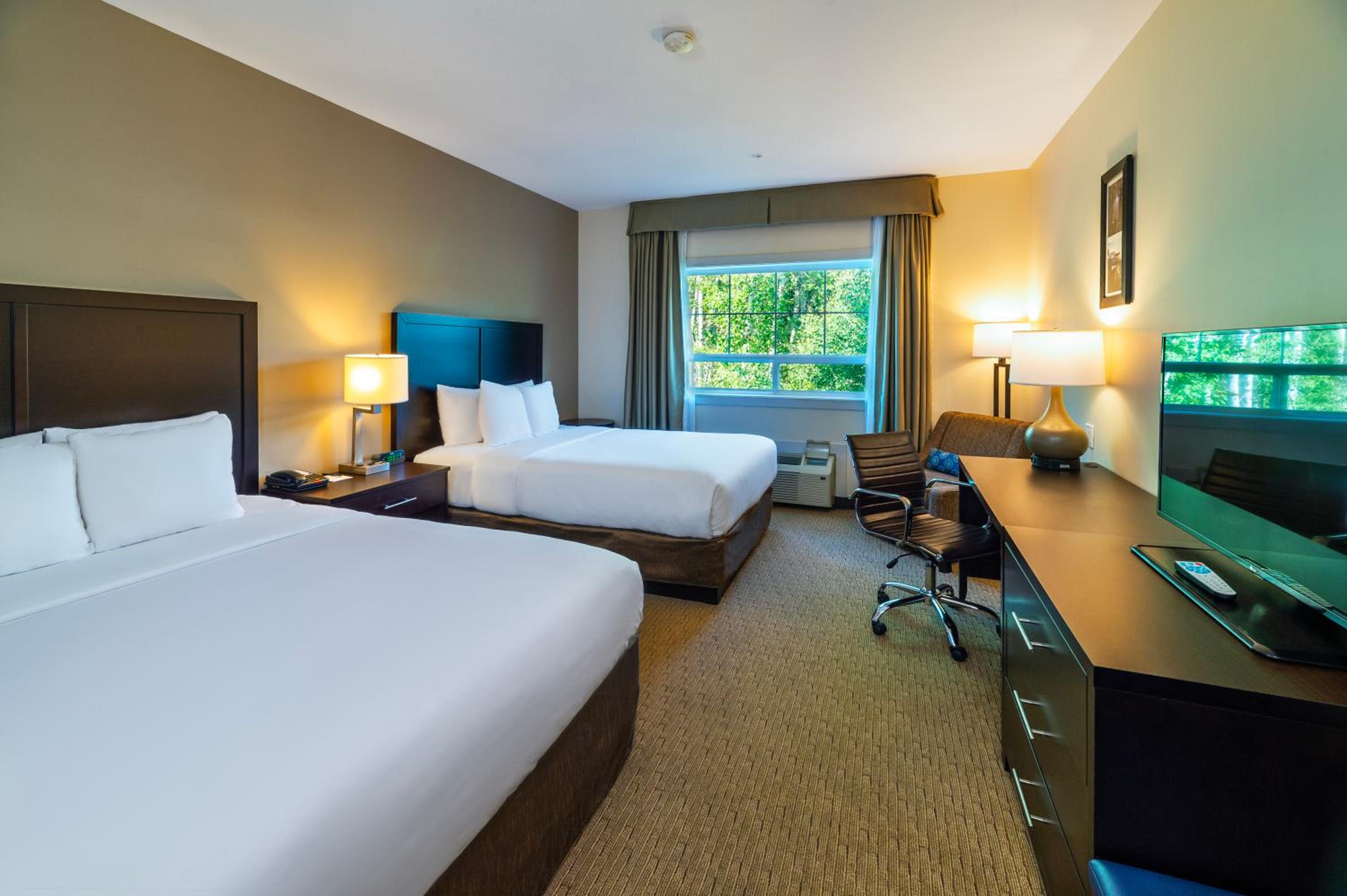 Queen Room with Two Queen Beds - Non-Smoking