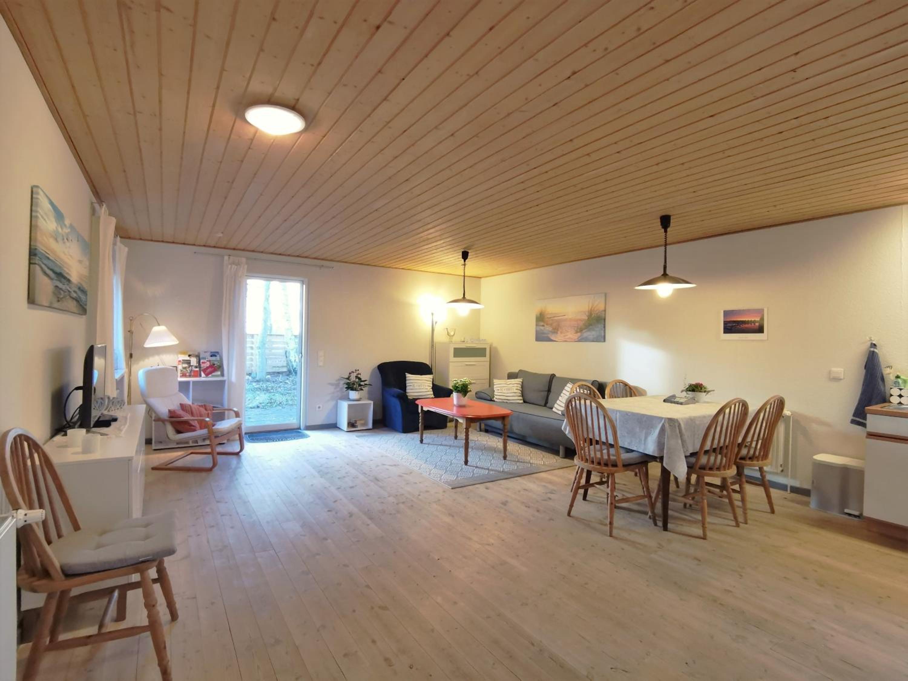 One-Bedroom House photo 1