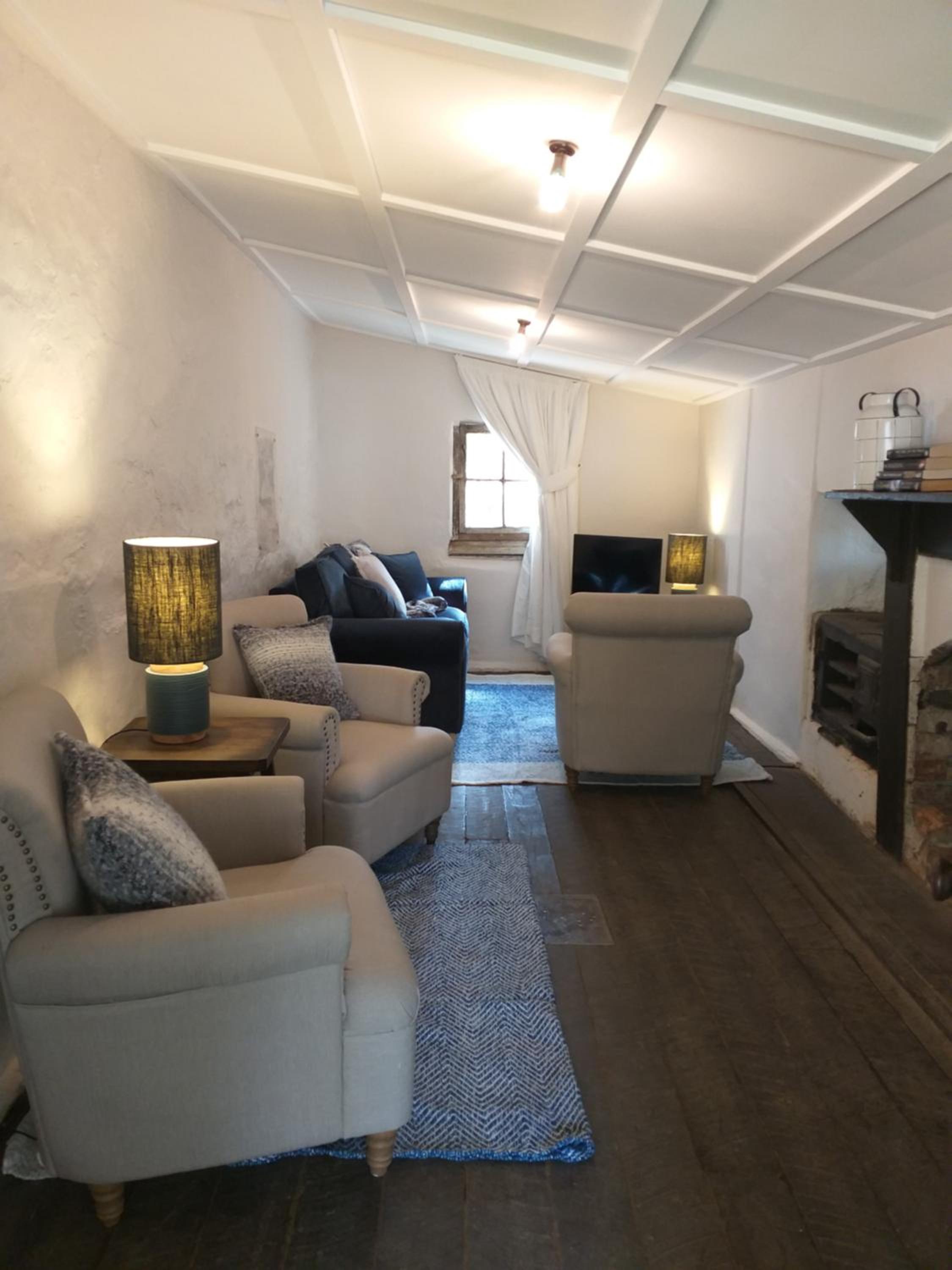 Two-Bedroom House photo 3
