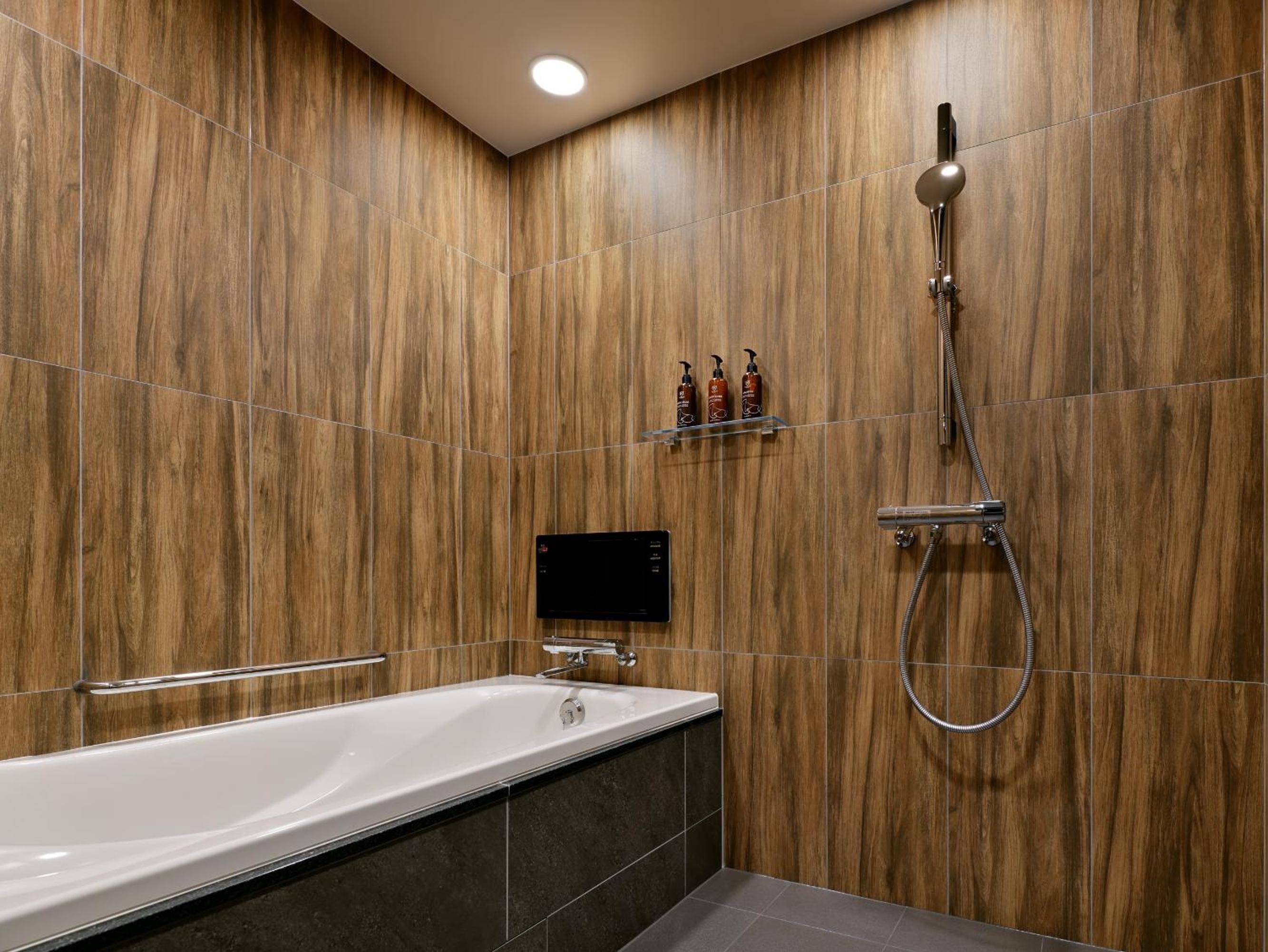 Suite with Park View - Photo 2