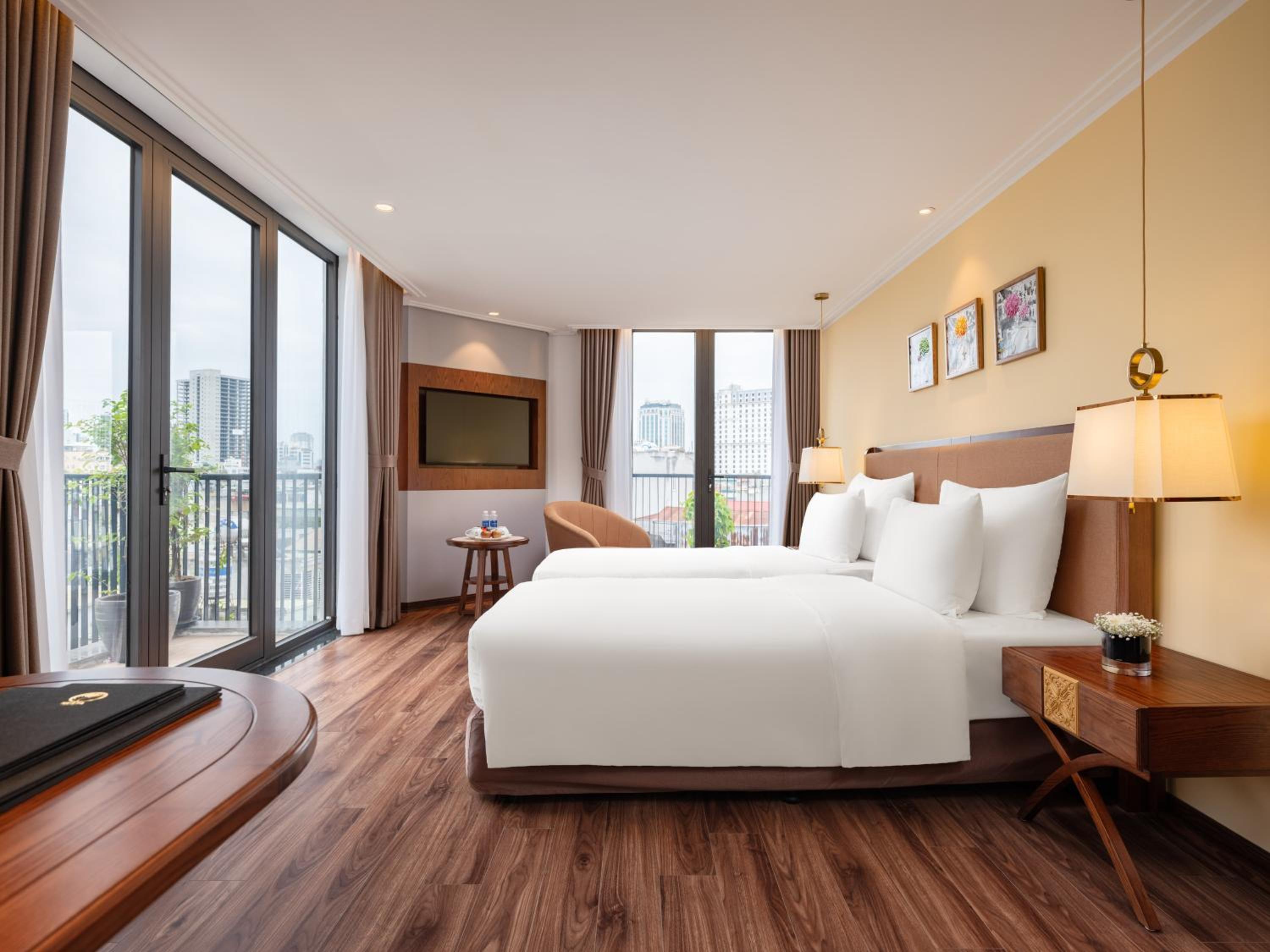 Suite with Balcony