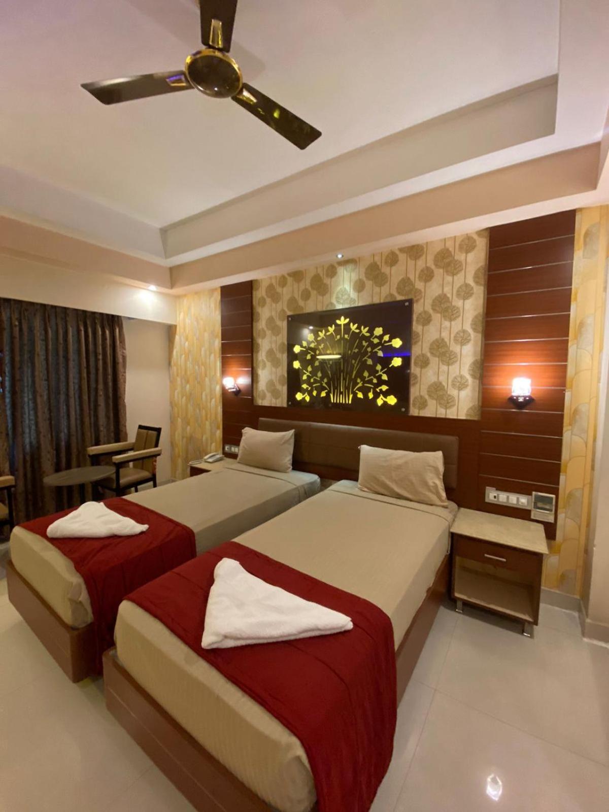 Deluxe Double or Twin Room photo 1