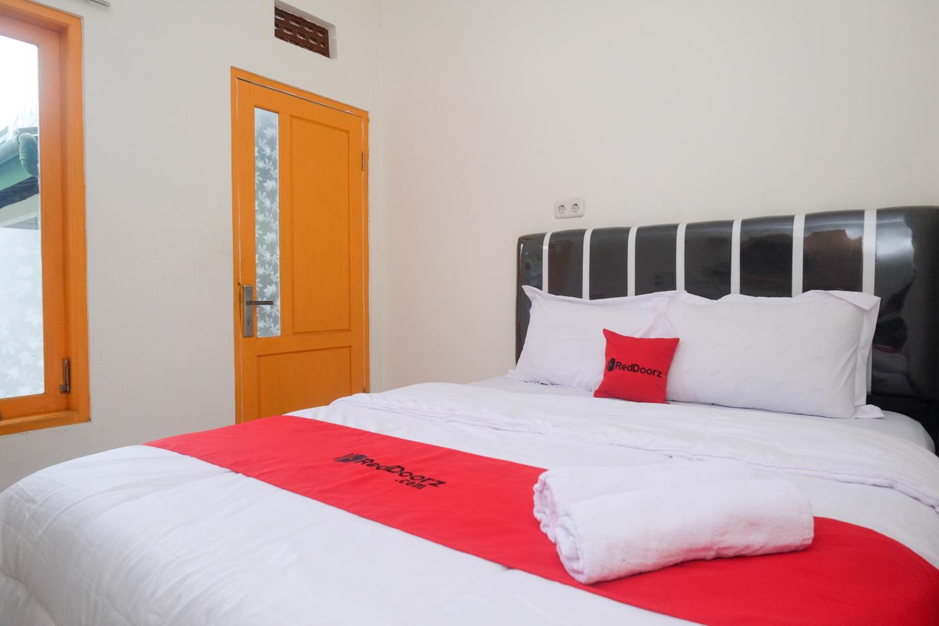 Deluxe Double Room - Photo 14