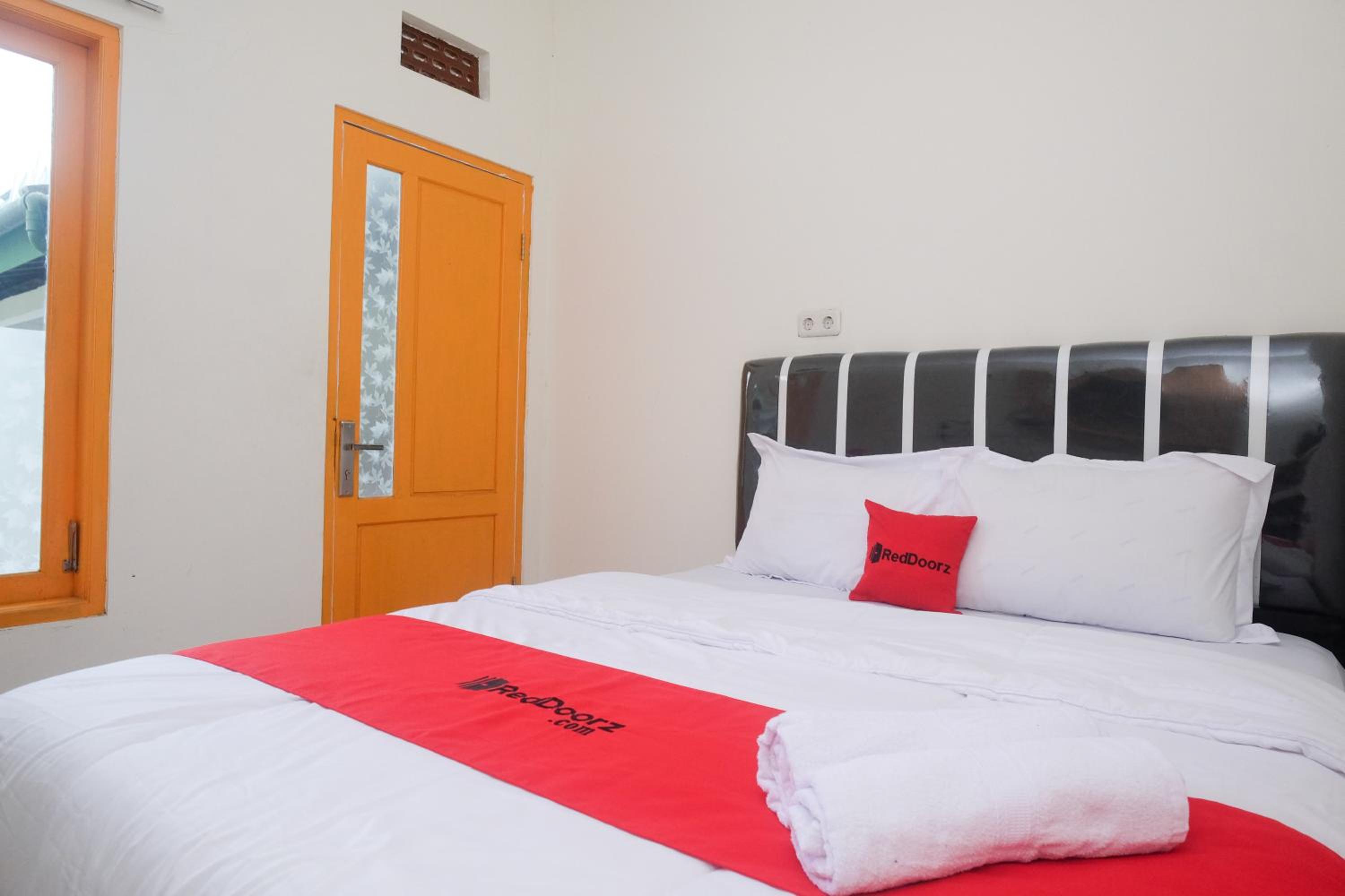 Deluxe Double Room - Photo 19