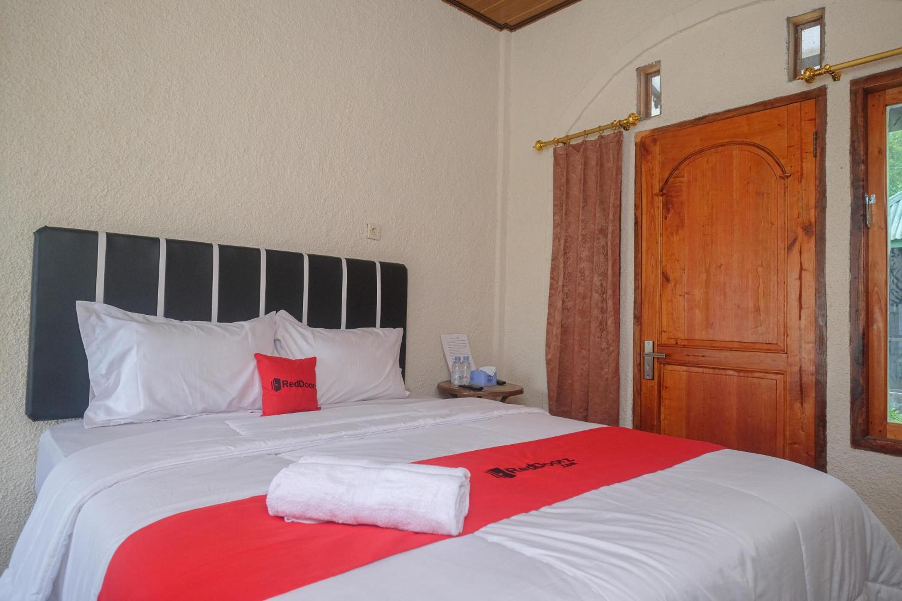Deluxe Double Room - Photo 5