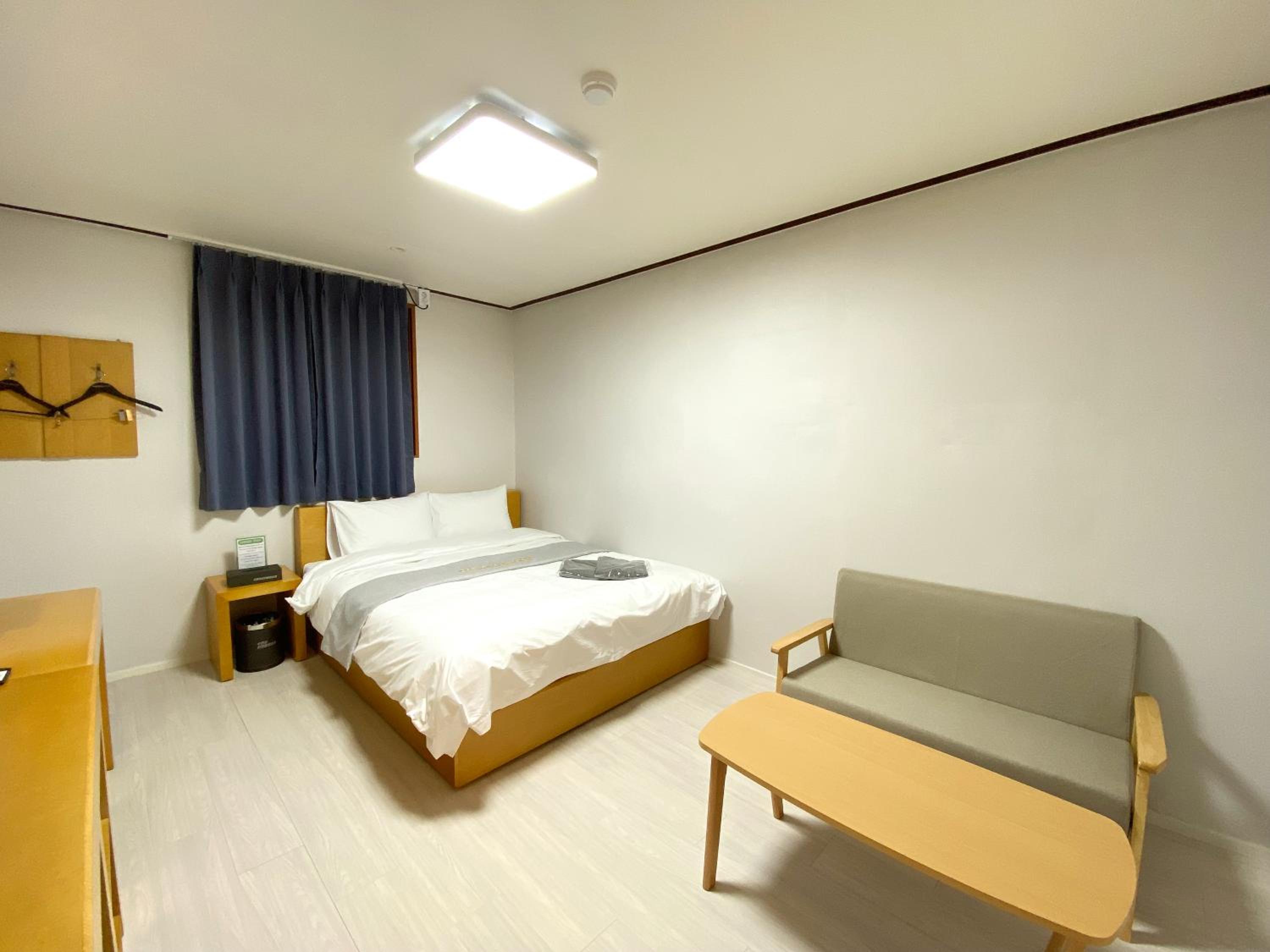 Standard Double Room photo 3
