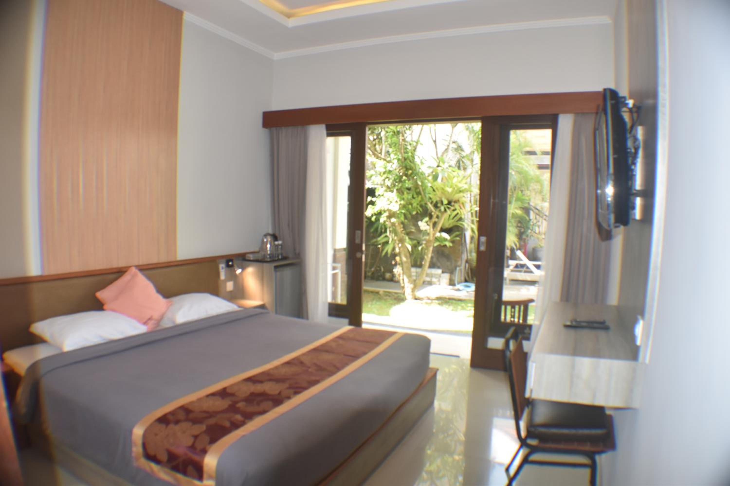 Standard Double Room - Photo 3