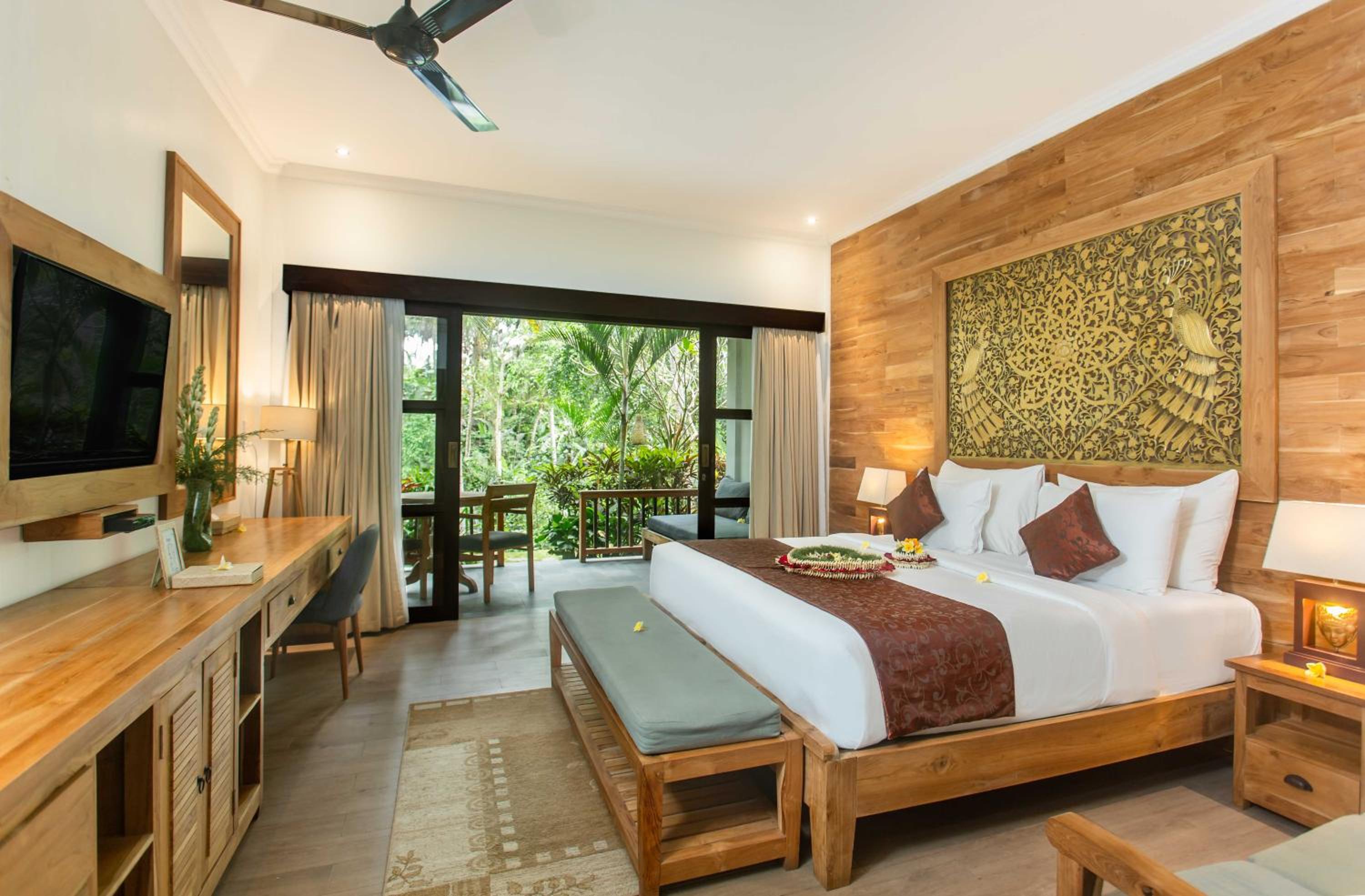 Suite with Jungle View