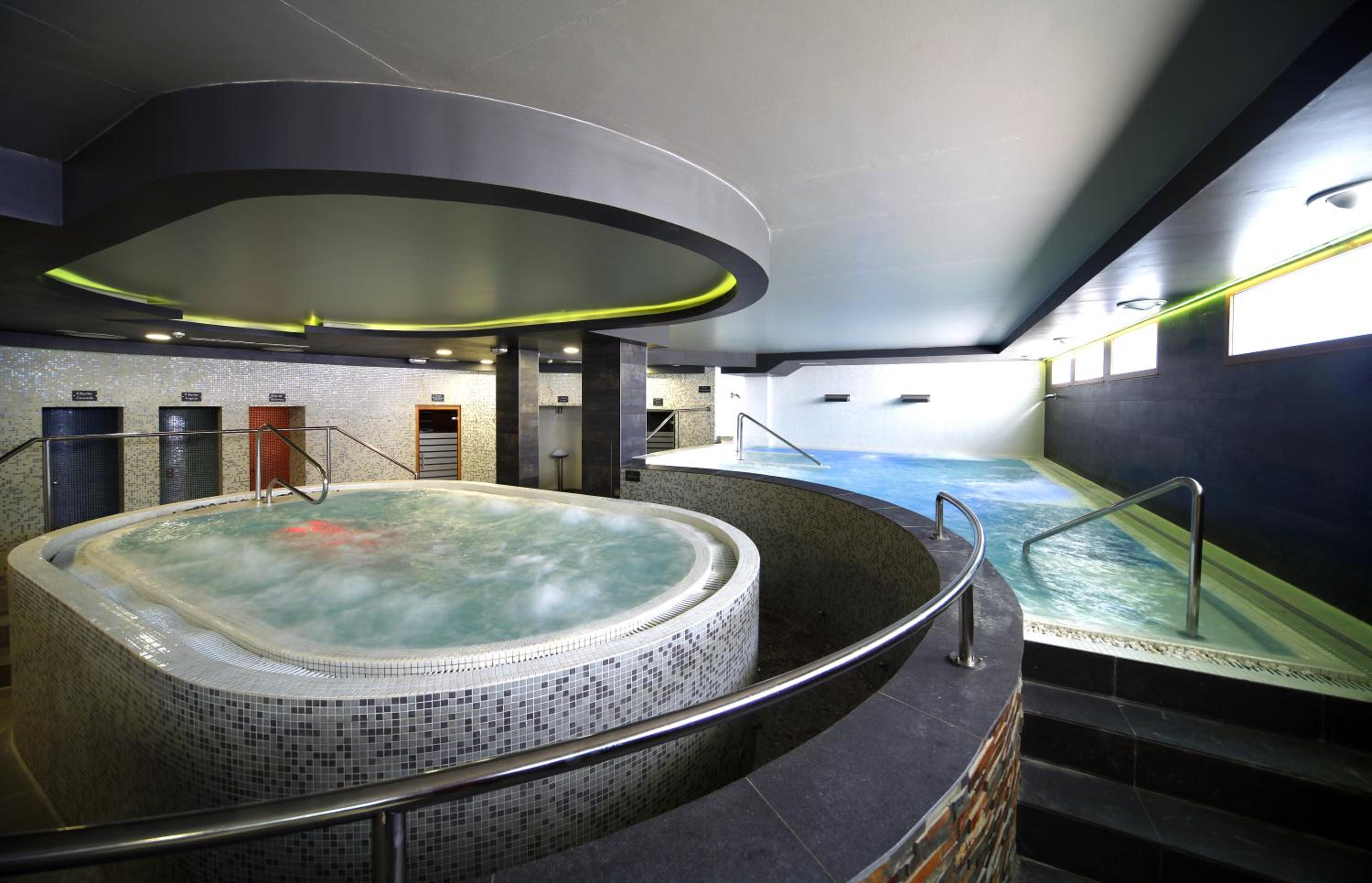 One-Bedroom Apartment with Spa Access photo 3