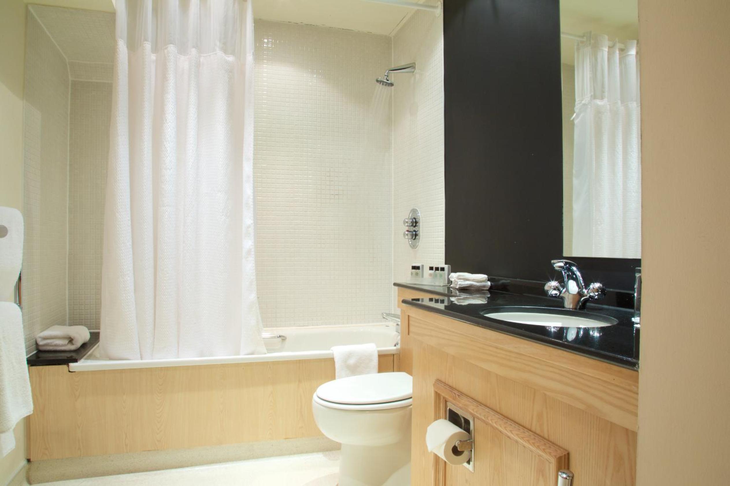 One-Bedroom Standard Double Suite with Sofa Bed - Non-Smoking - Photo 6