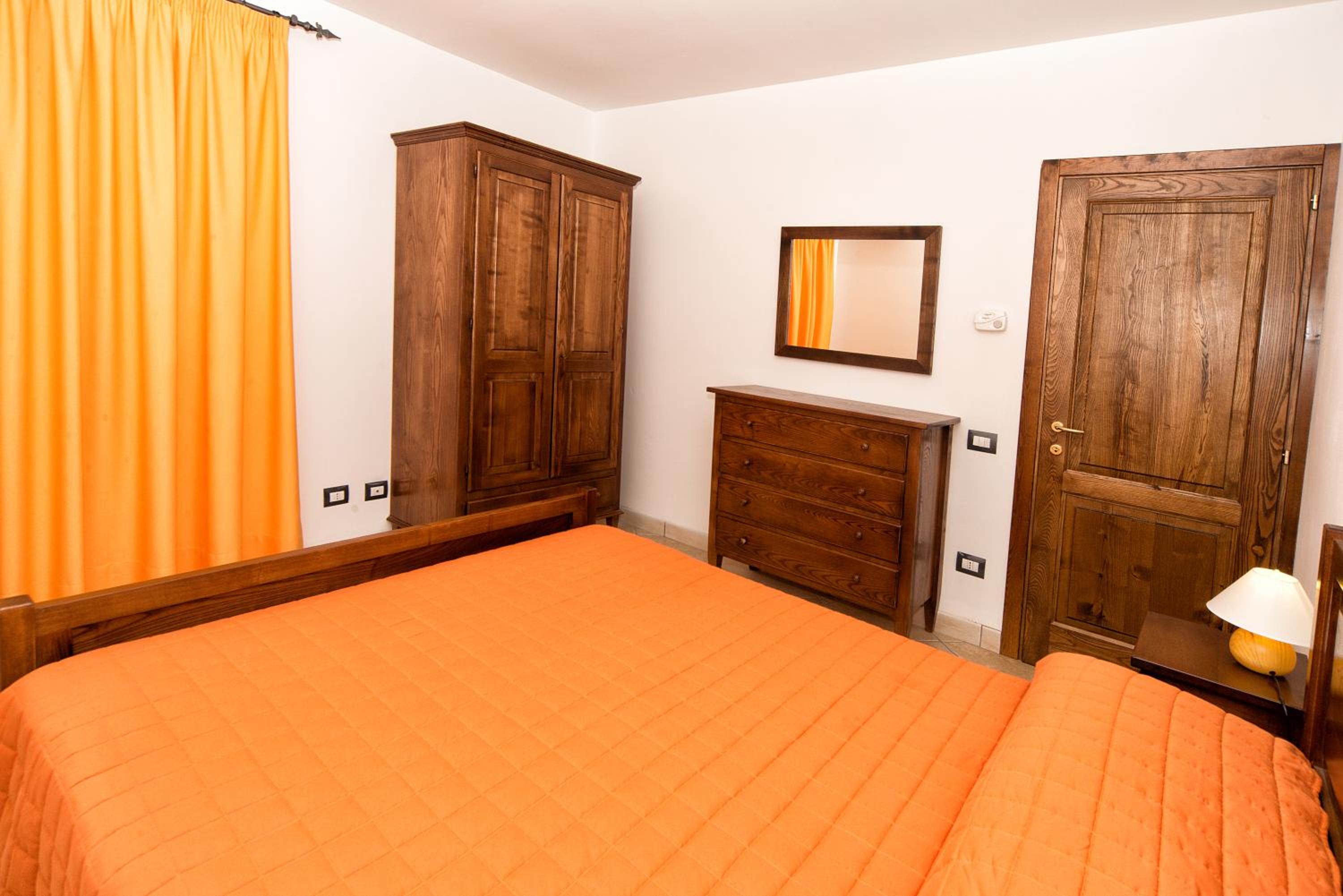 Apartment - Ground Floor photo 2