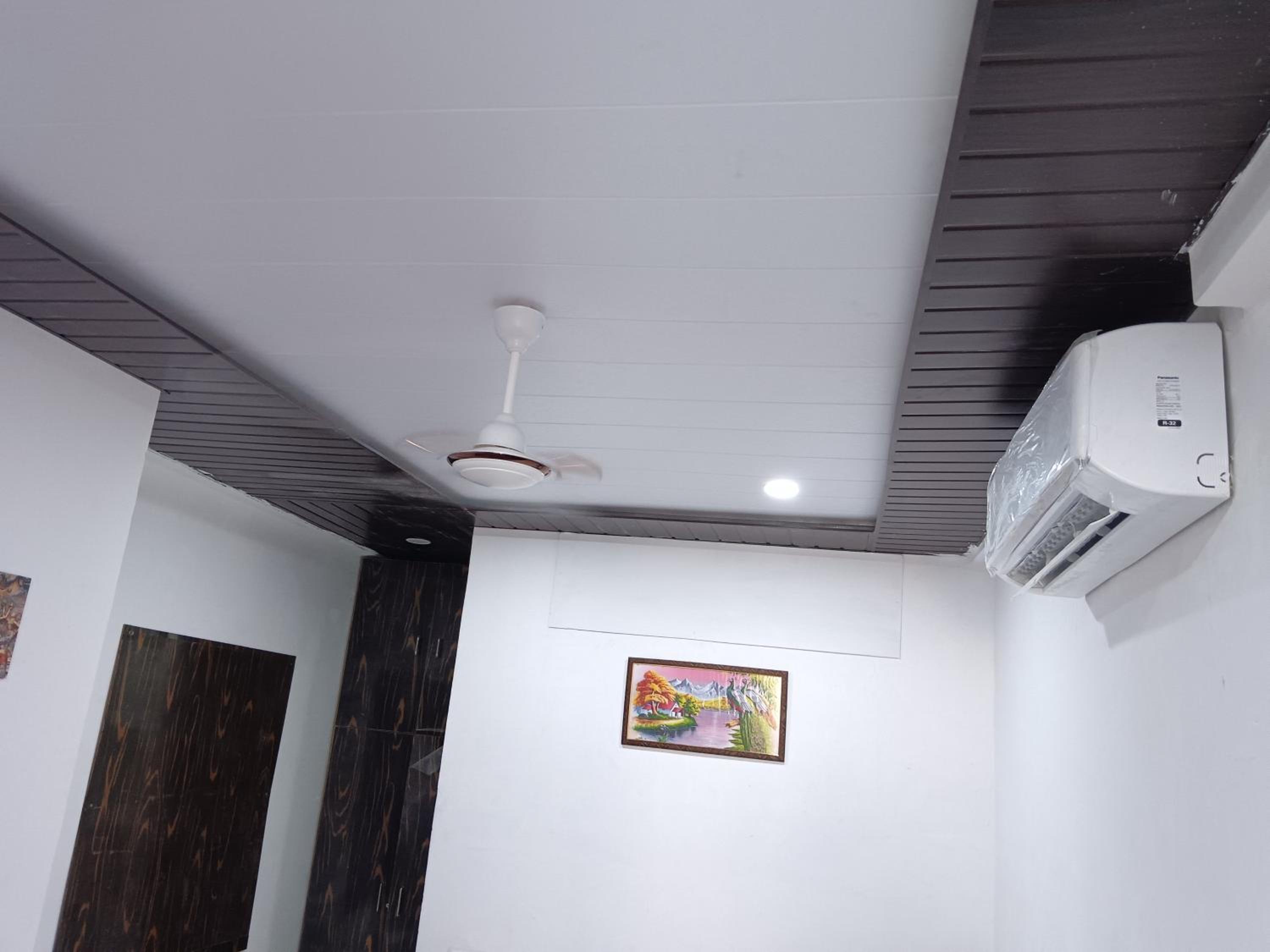 Family Room - Photo 3