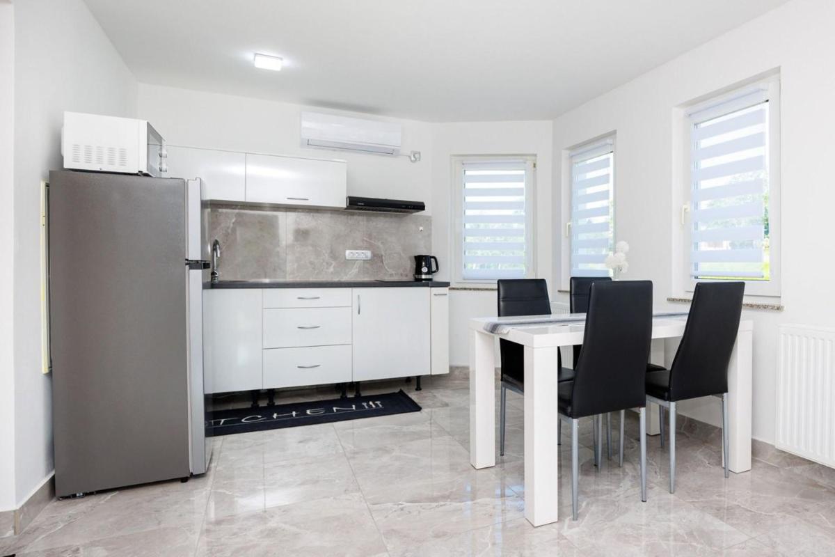 Apartment with Terrace photo 1