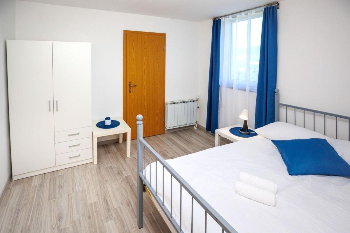 Apartment with Terrace photo 2