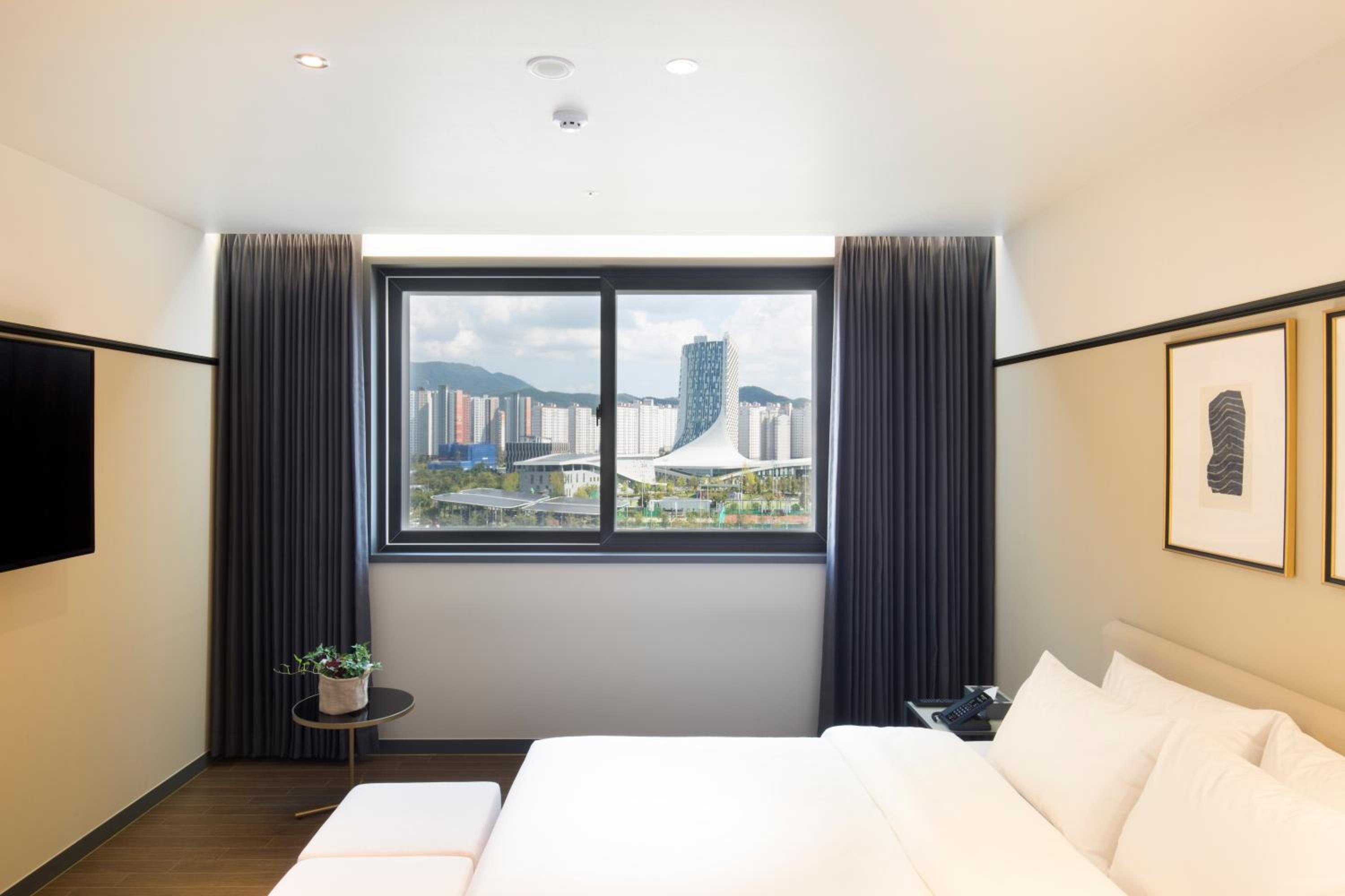 Deluxe Double Room - Photo 2