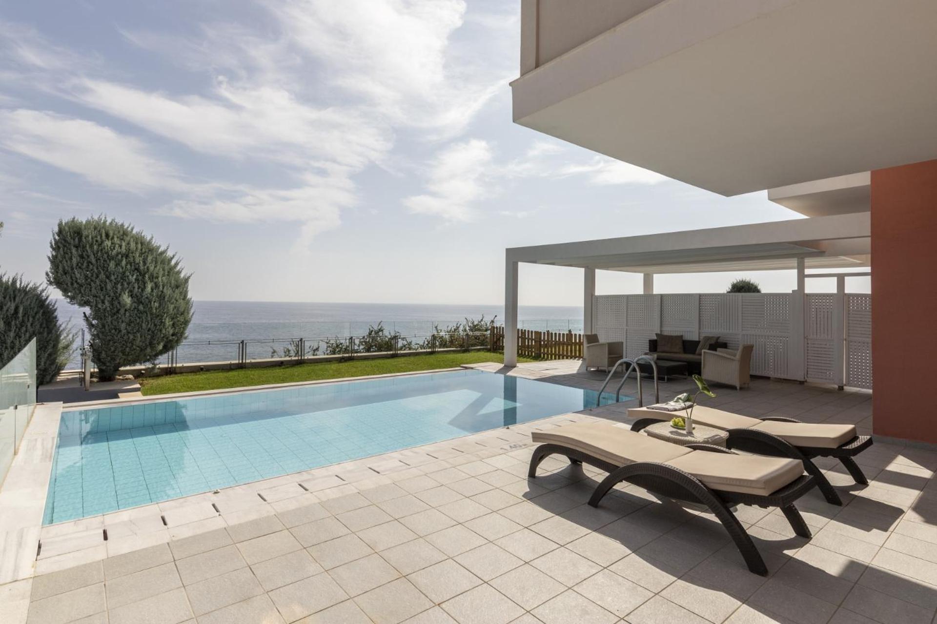 Suite Sea View with Private Pool photo 3