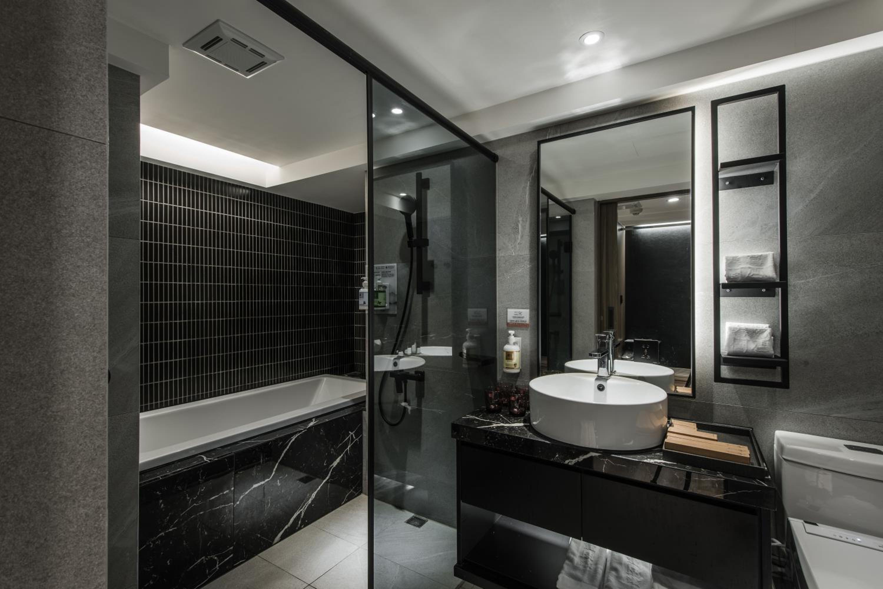 Comfort Quadruple Room - Photo 8