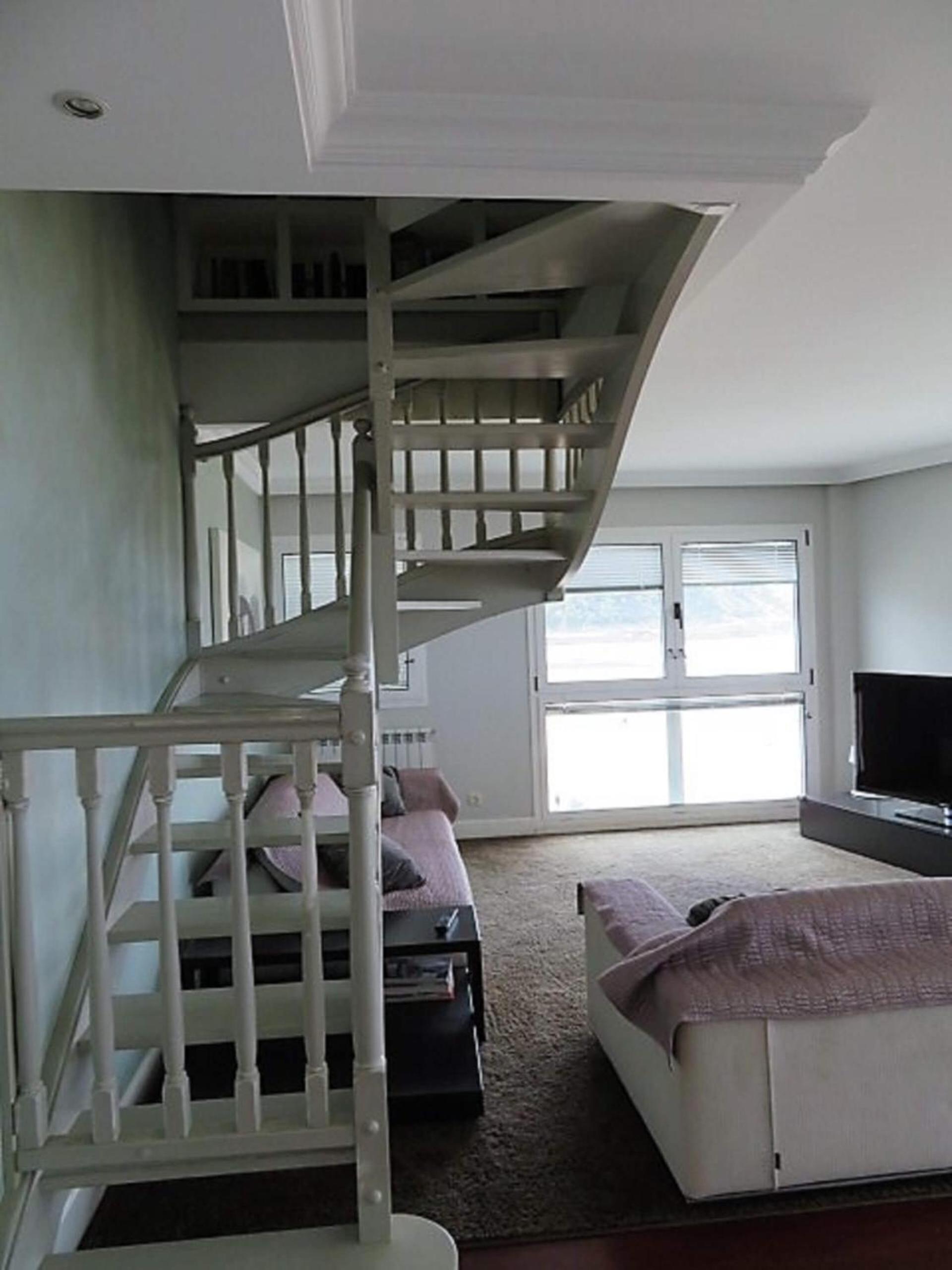 Three-Bedroom Apartment photo 2