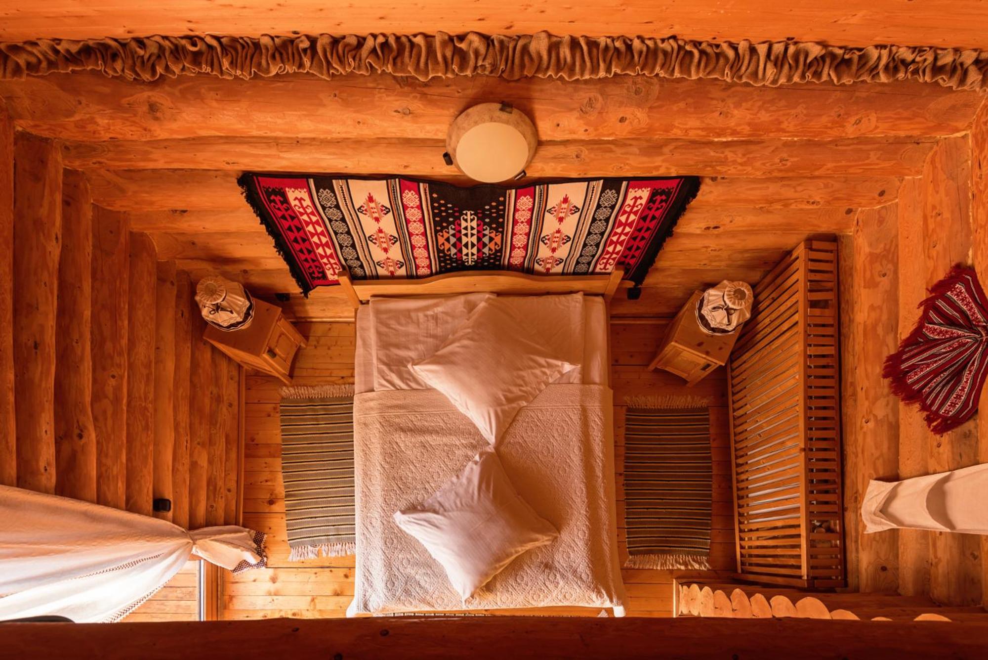 Double Room with Balcony - Photo 5