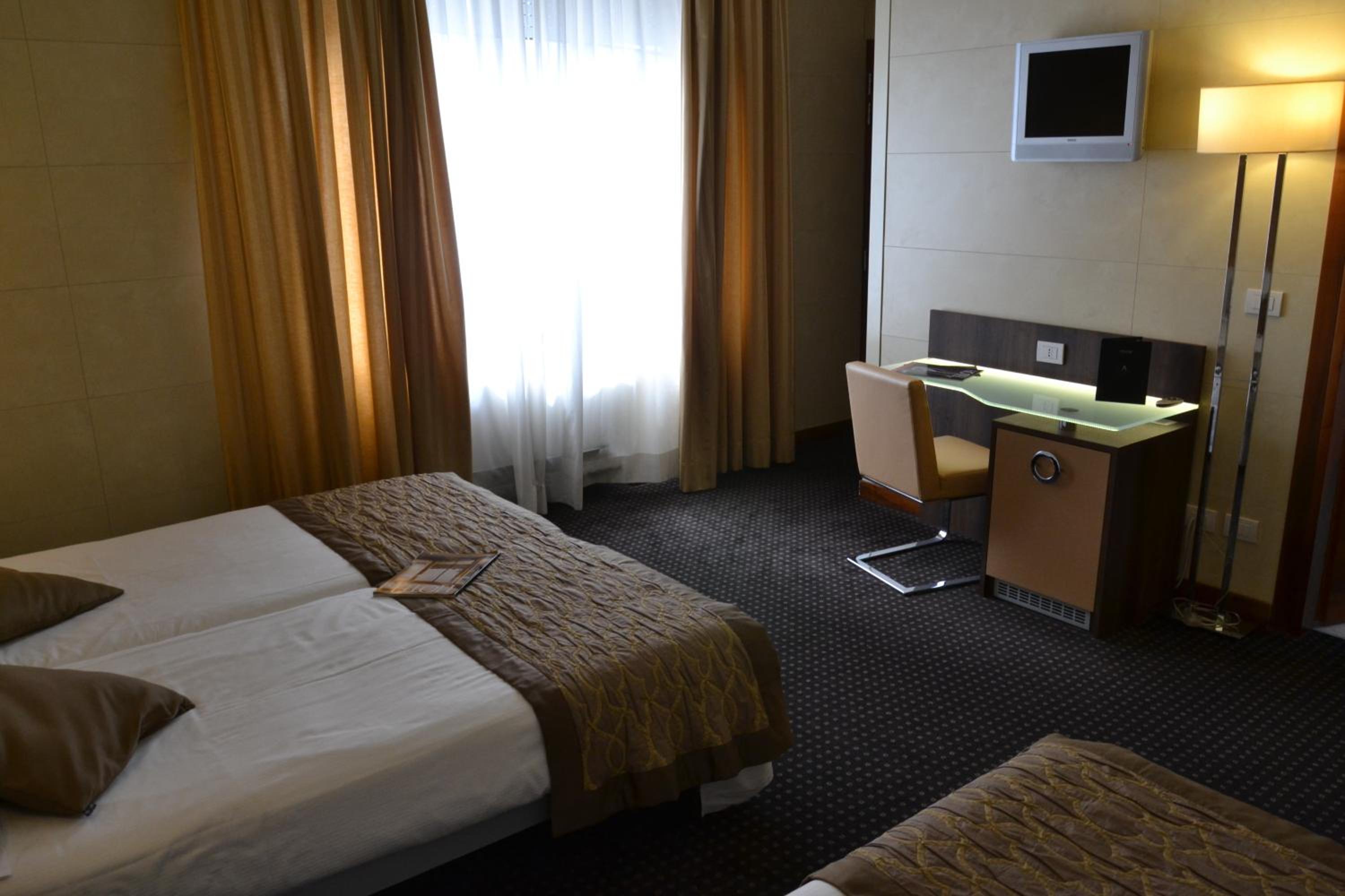 Triple Room - Photo 1