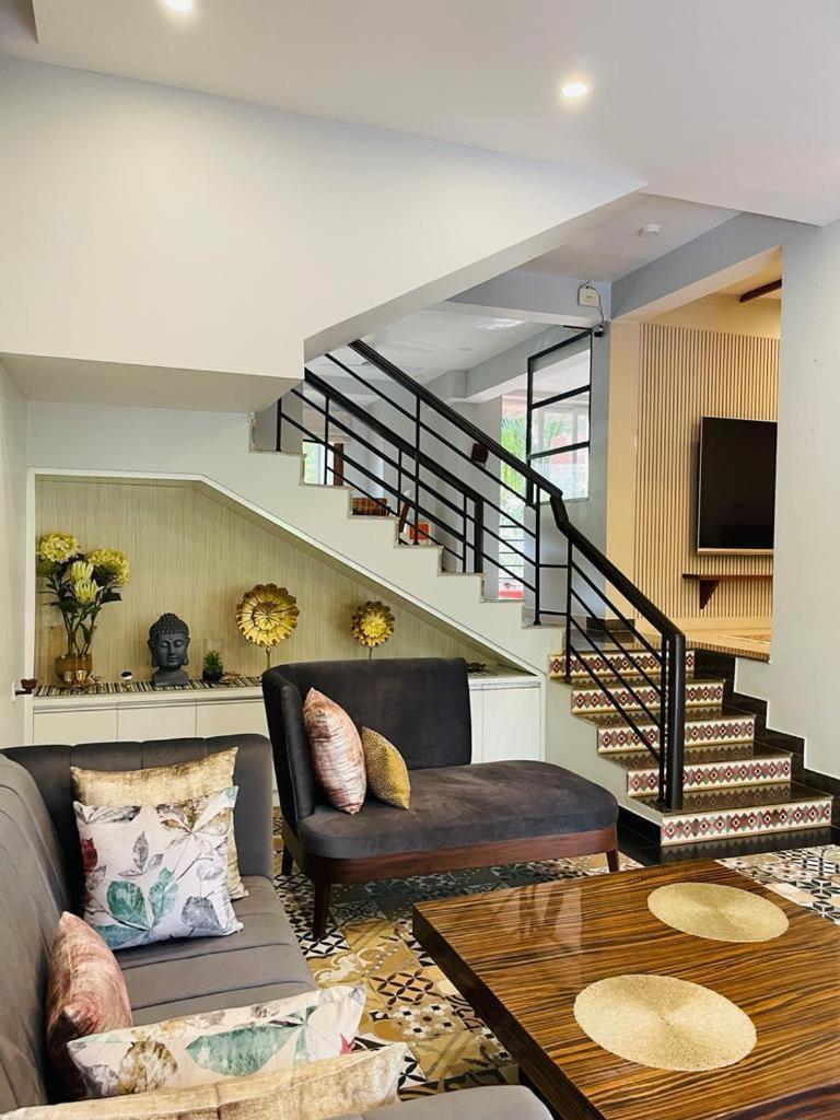 Three-Bedroom Villa photo 1