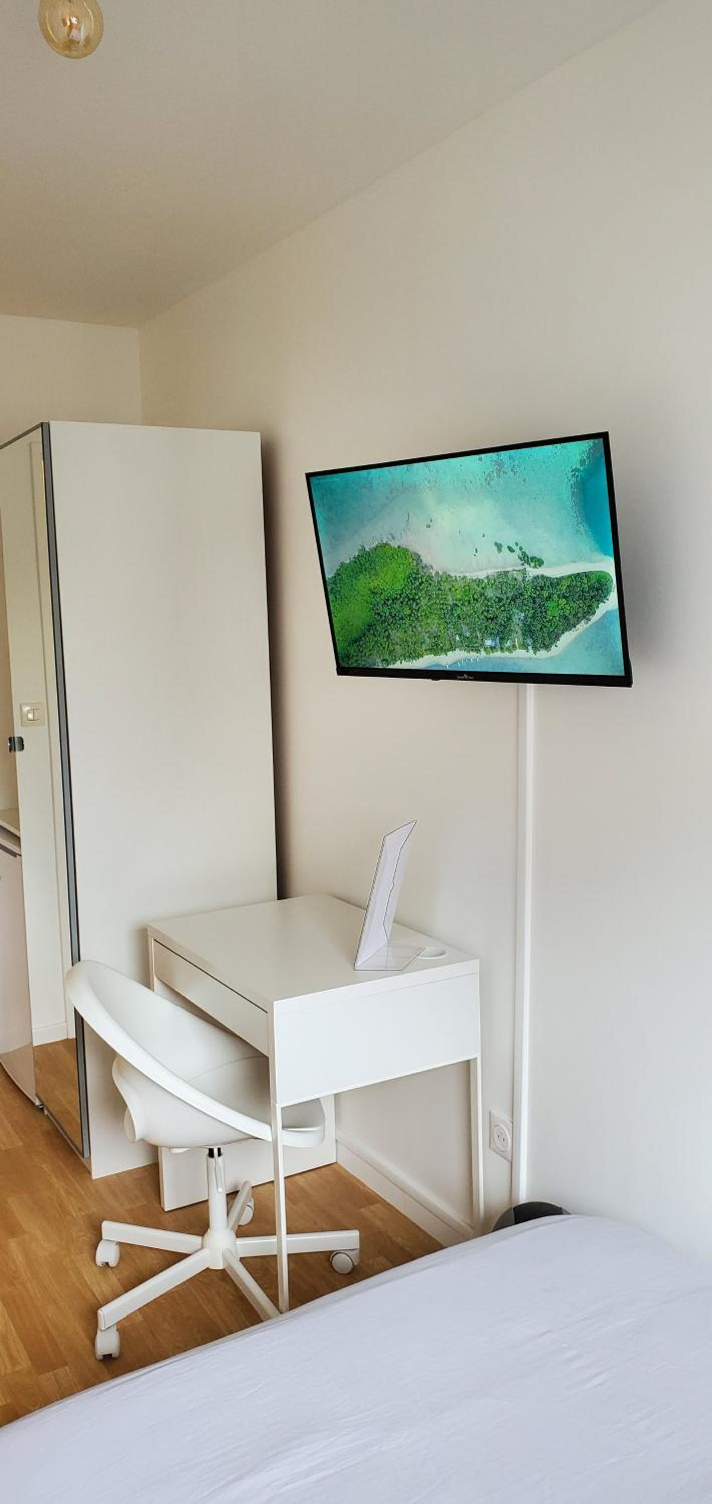 Double Room with Shared Bathroom