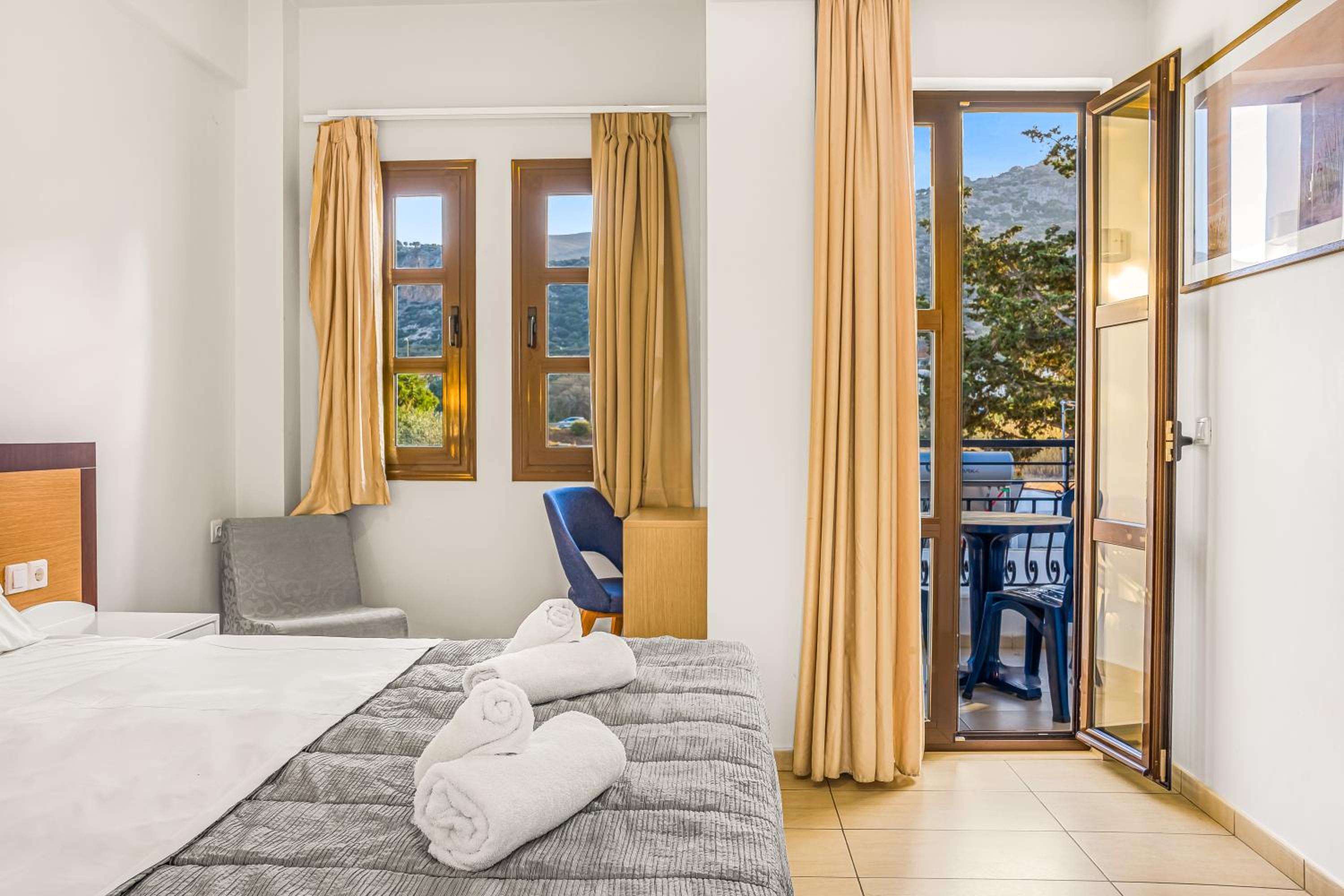 Superior Apartment with Balcony