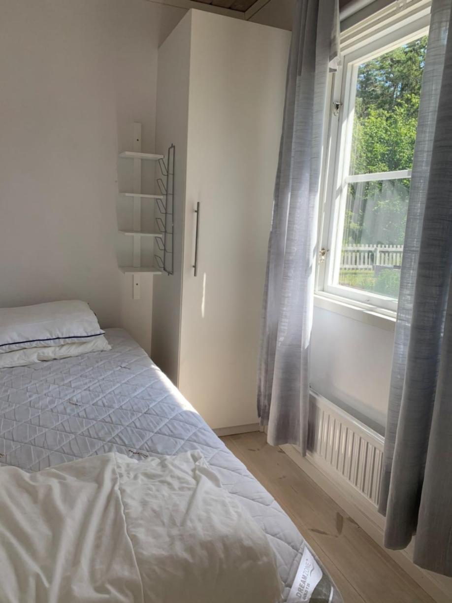 Three-Bedroom House photo 2