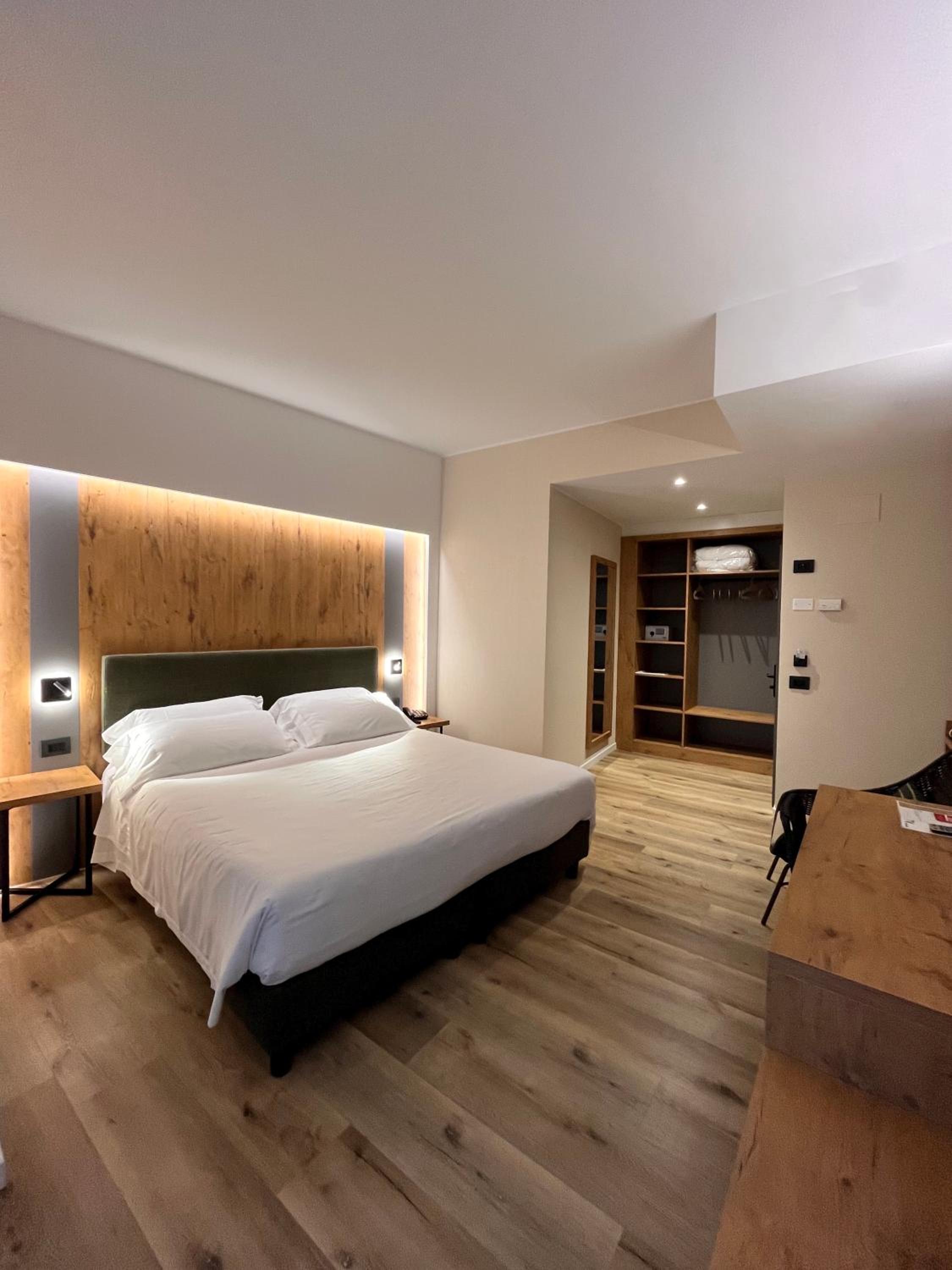 Superior Double Room photo 3