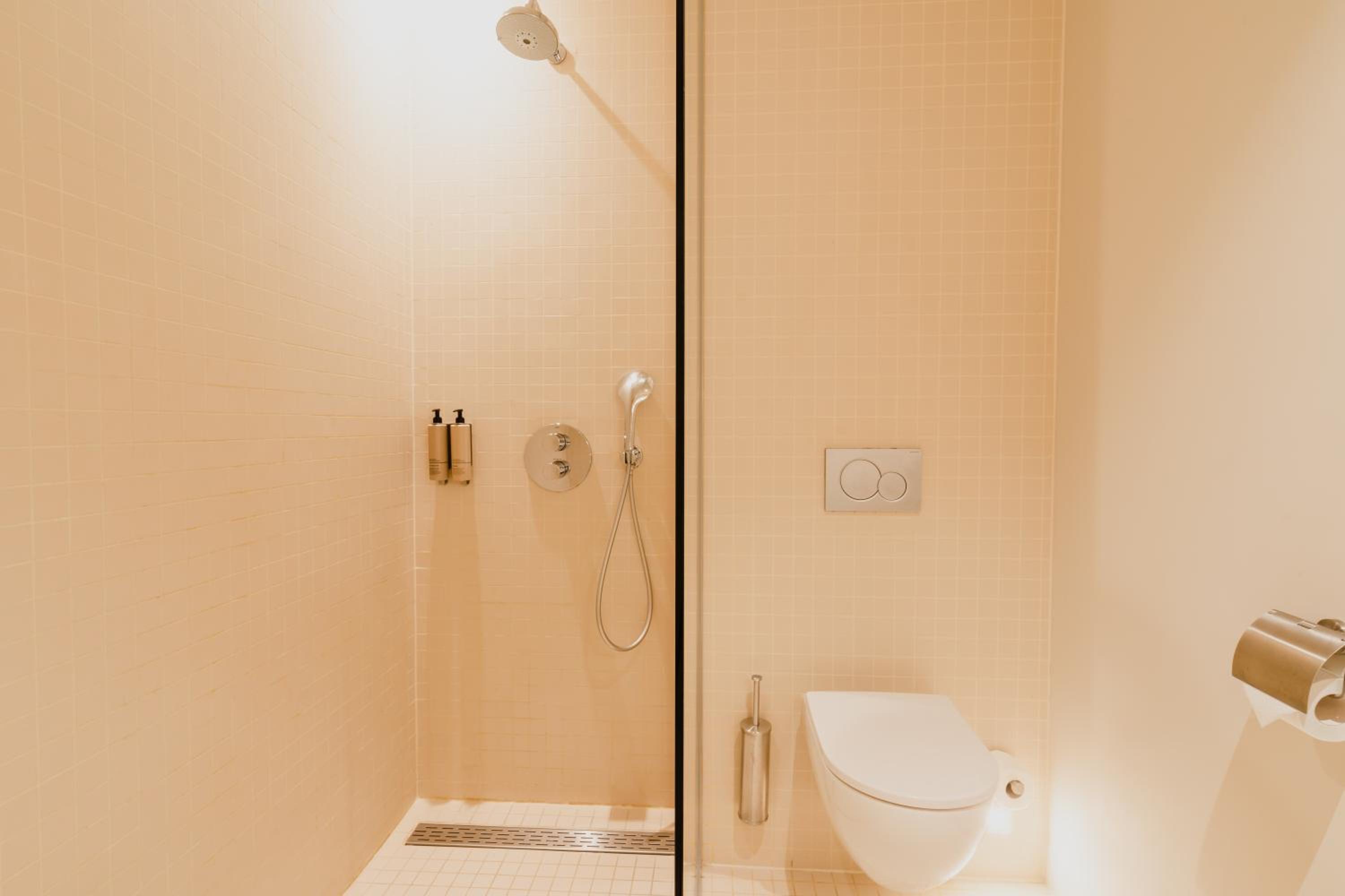 Indoor Double or Twin Room thumbnail 6