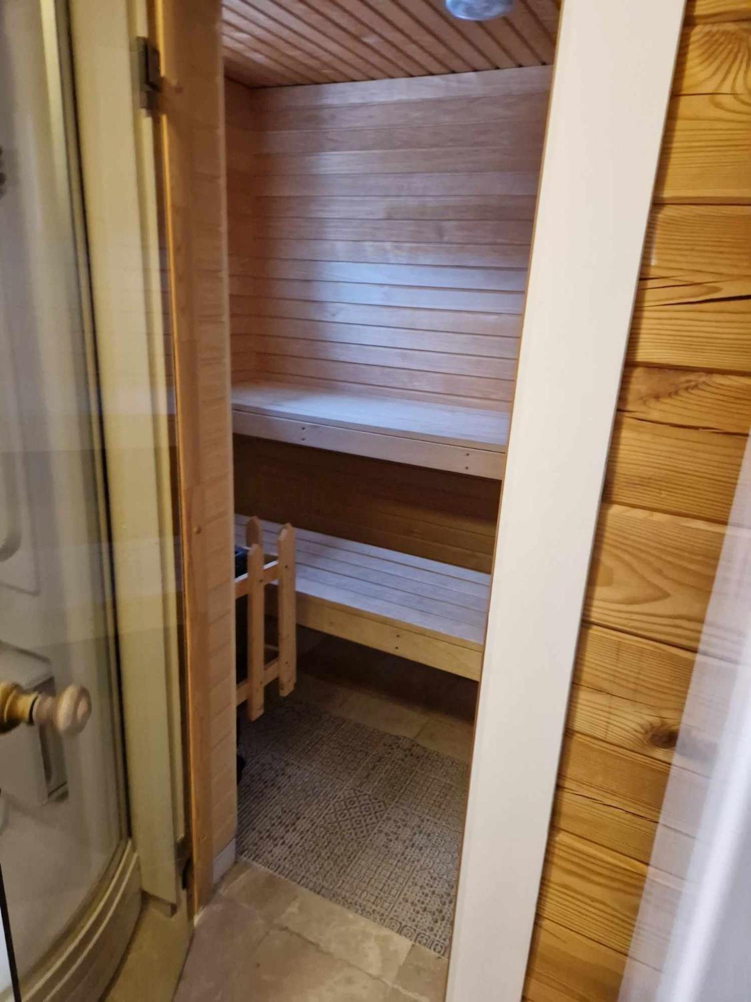 Apartment - Split Level - Photo 28