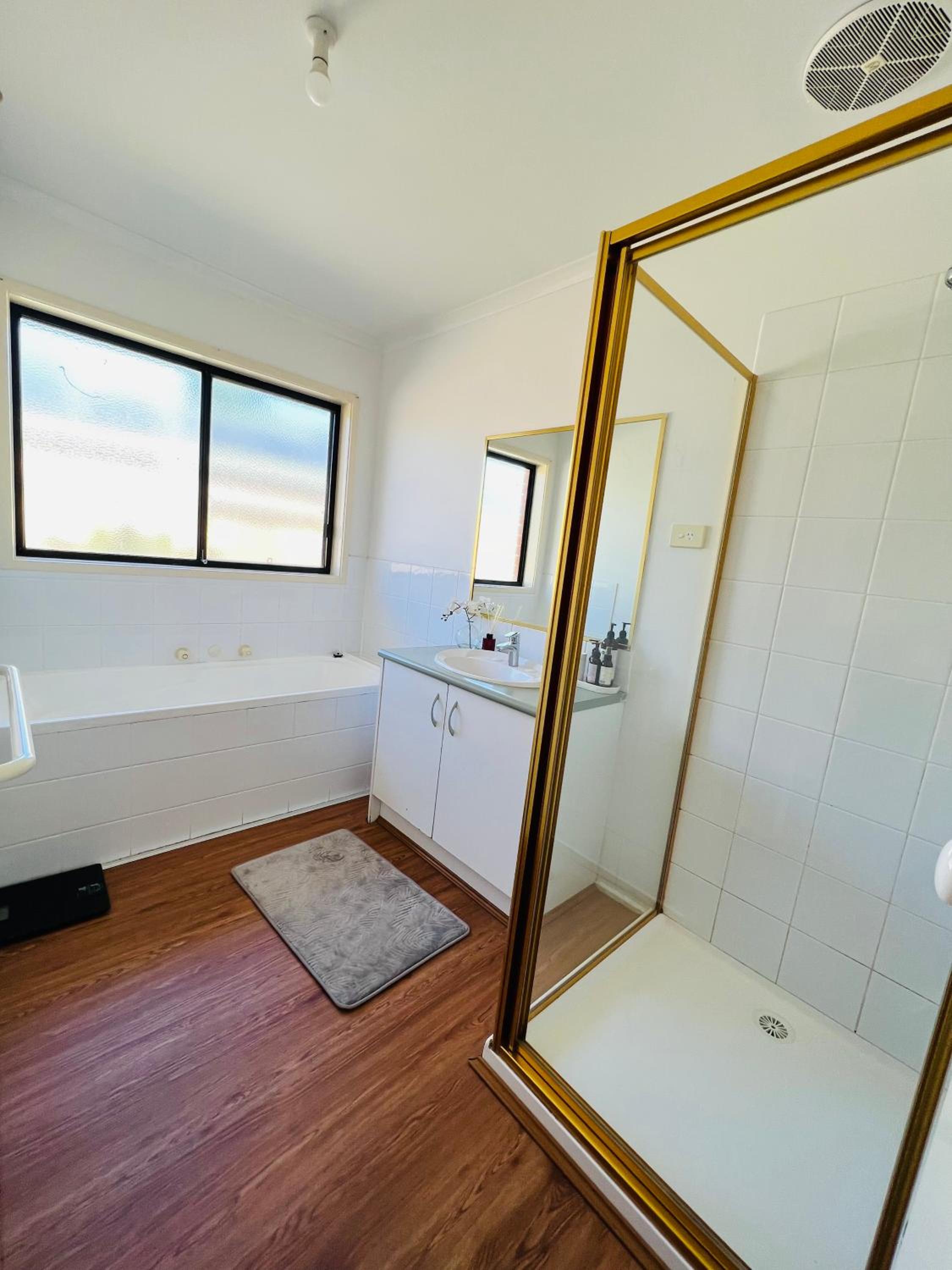 Double Room With Shared Bathroom photo 3